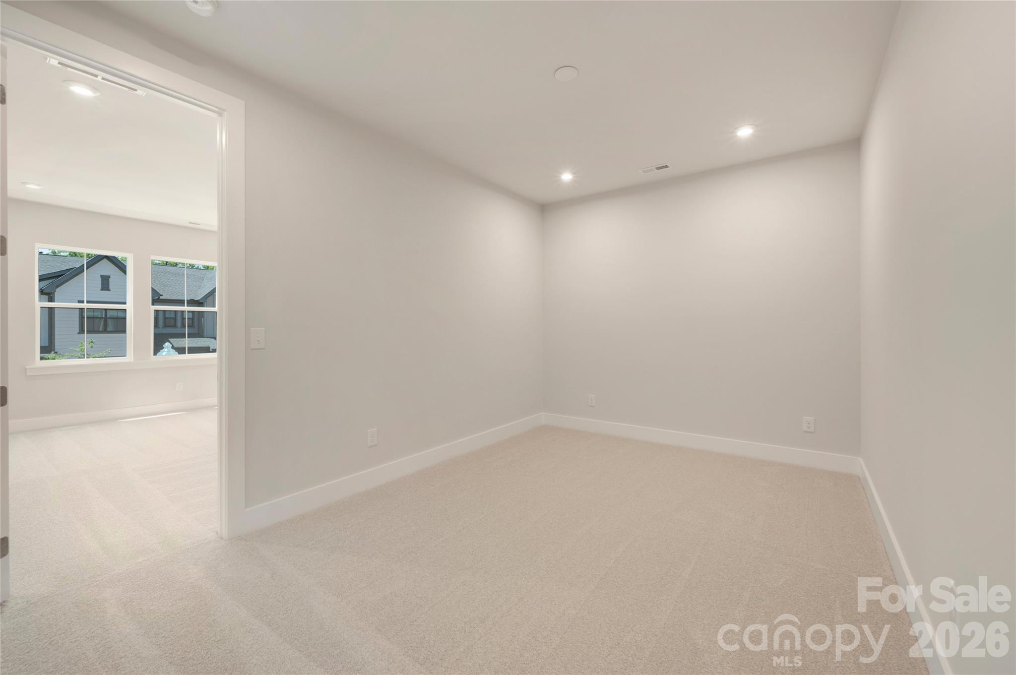 316 Ardmore Drive Property Photo 15