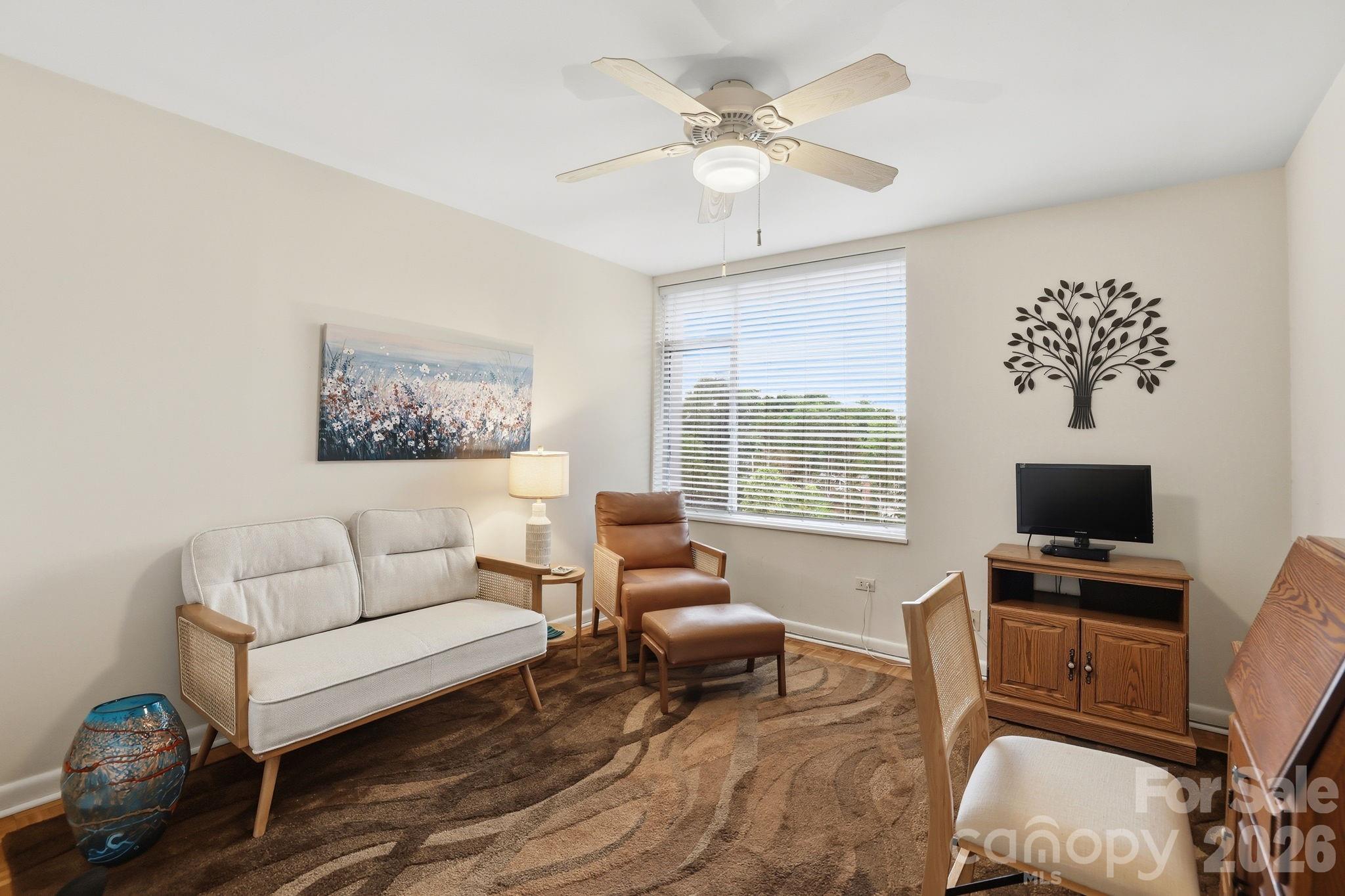 1300 Queens Road 416 Property Photo 11