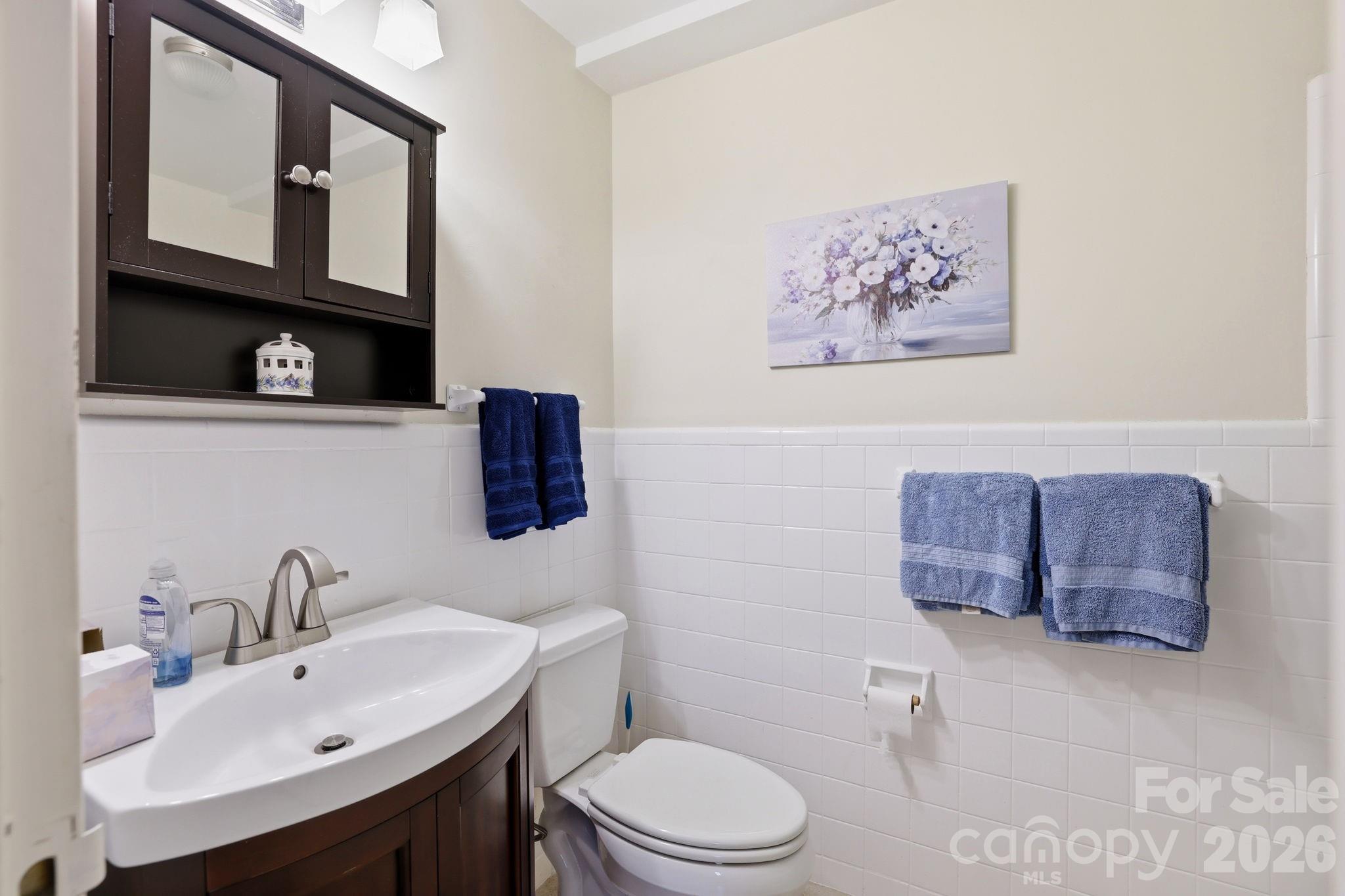 1300 Queens Road 416 Property Photo 14