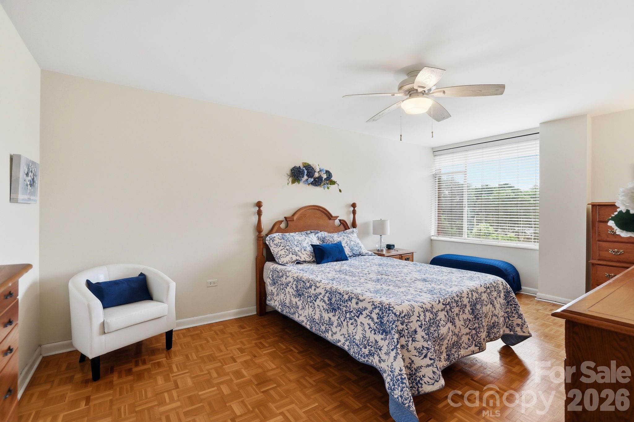 1300 Queens Road 416 Property Photo 15