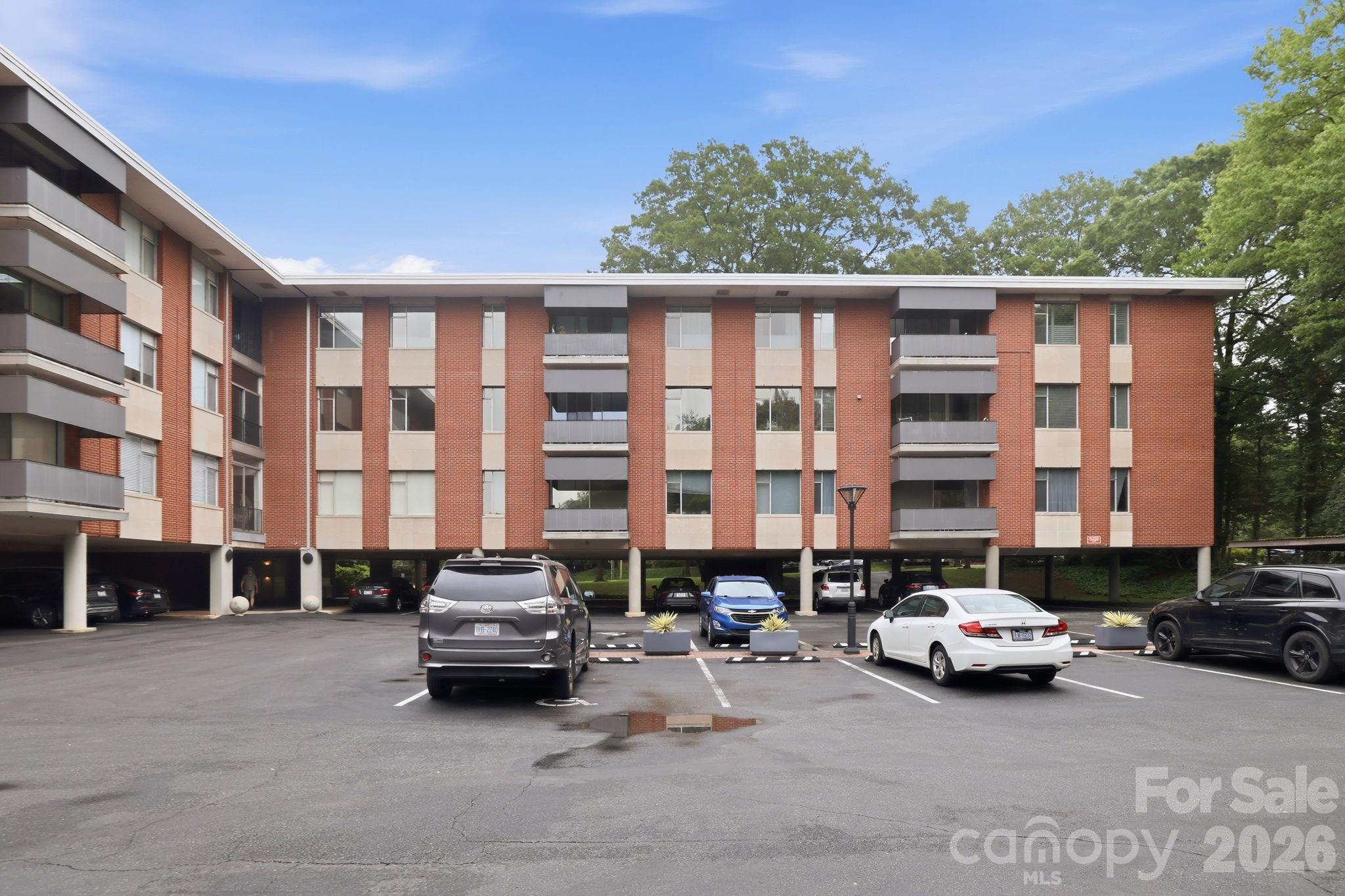 1300 Queens Road 416 Property Photo 27