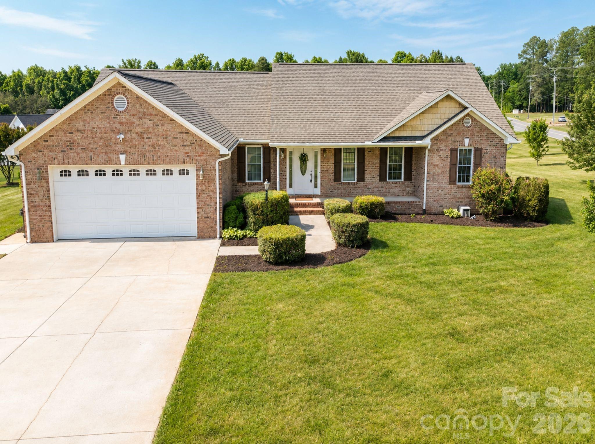 4240 Hunter Rhyne Road Property Photo 1