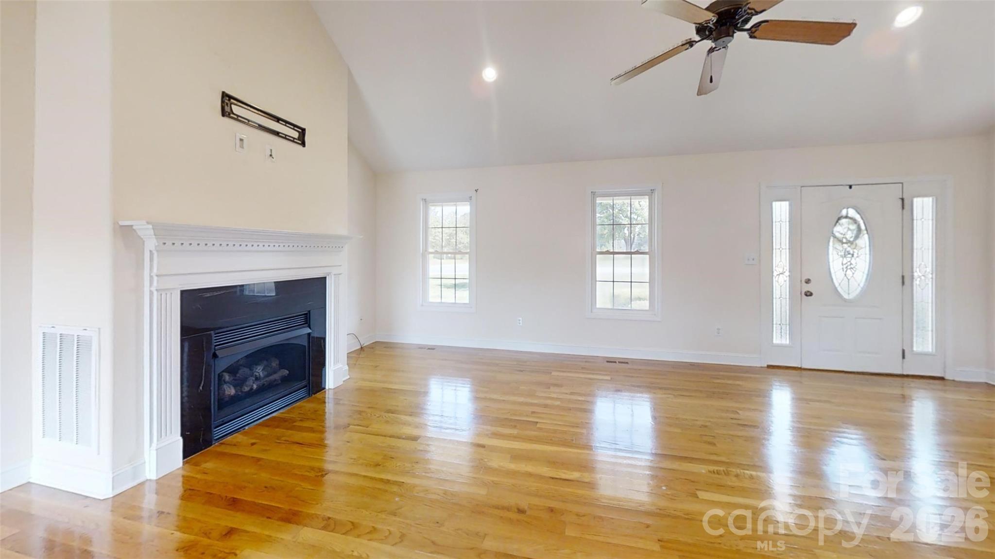 4240 Hunter Rhyne Road Property Photo 3
