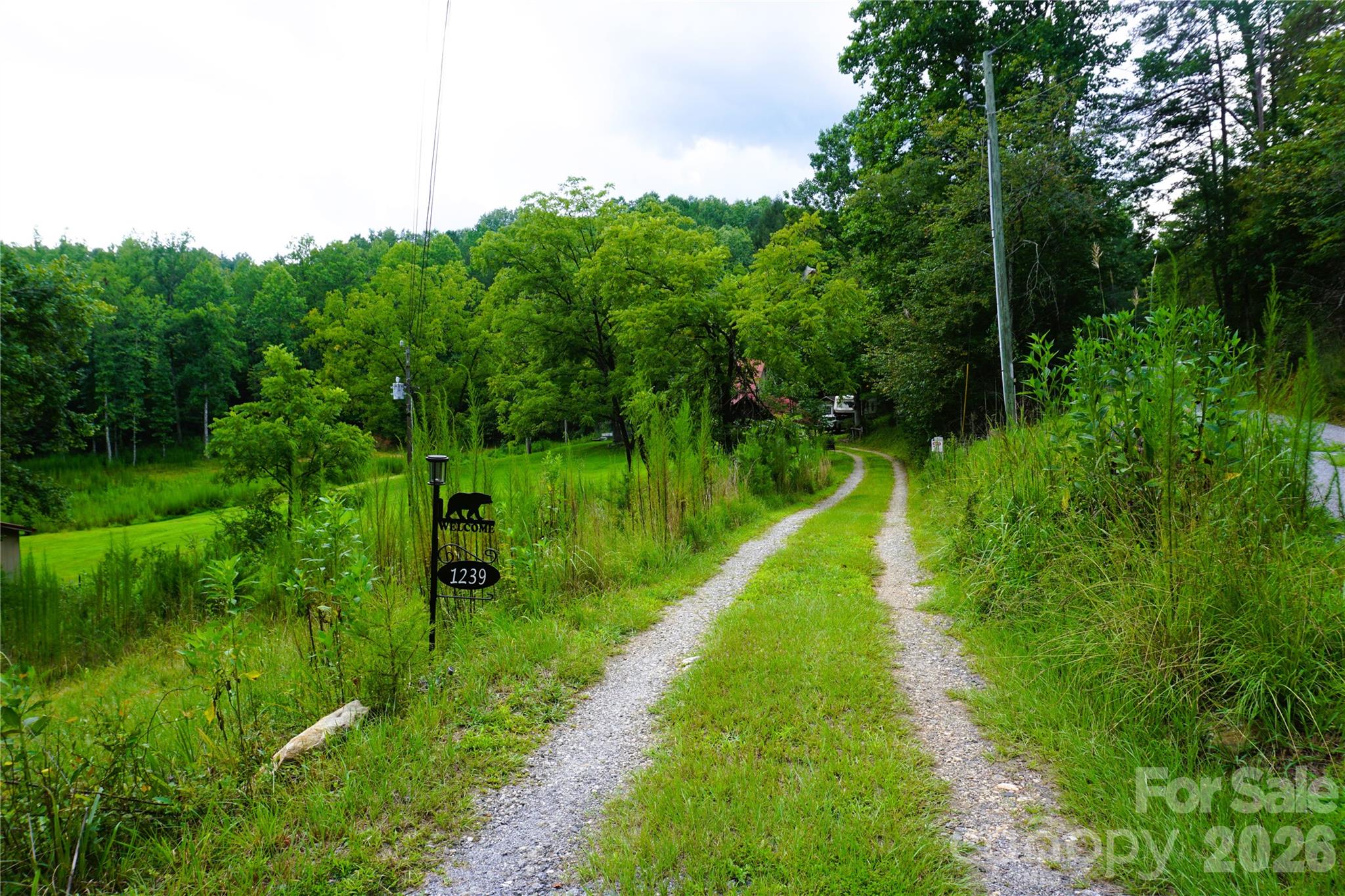 1239 W Mcguinn Road Property Photo 2