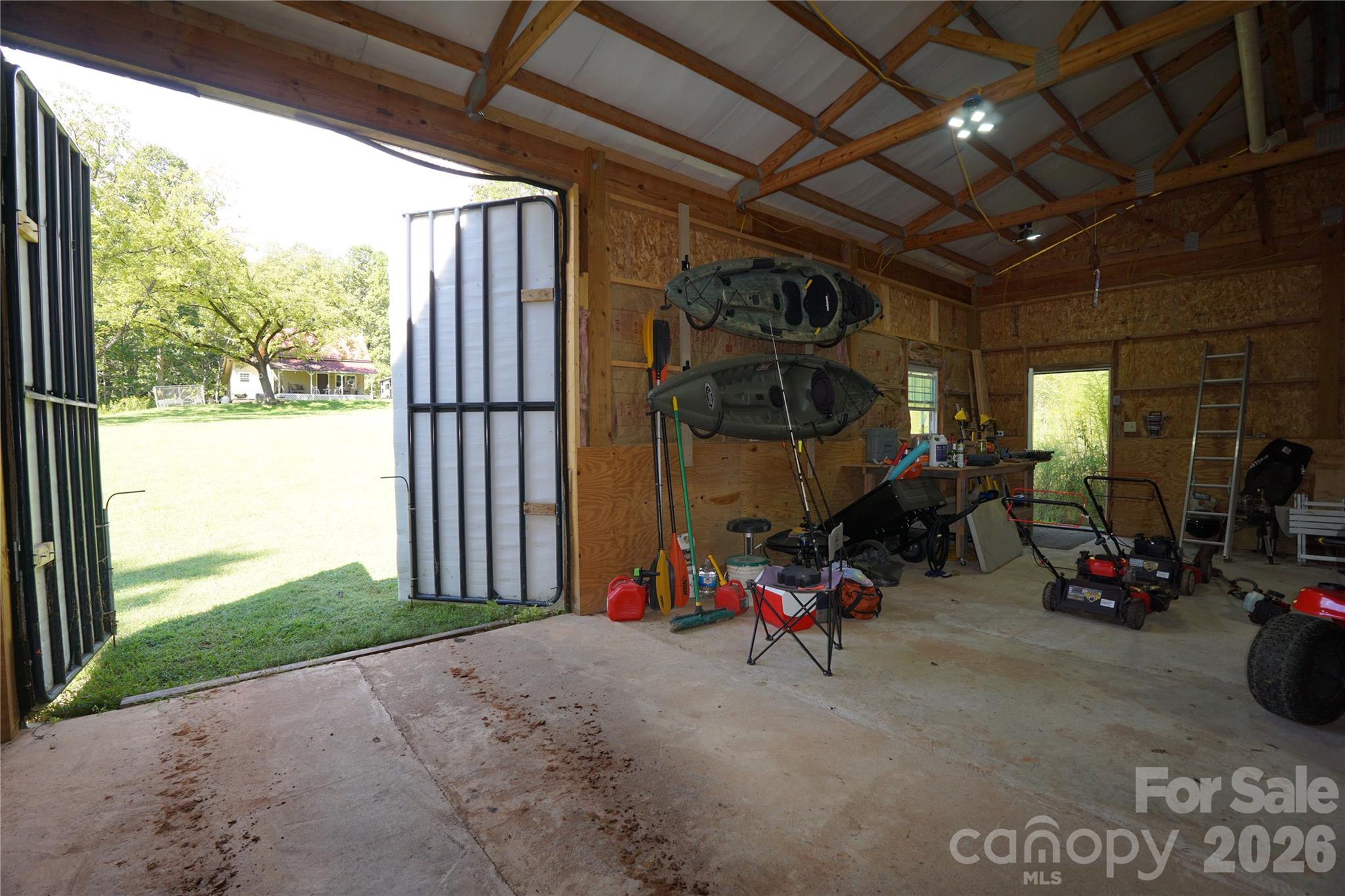 1239 W Mcguinn Road Property Photo 6