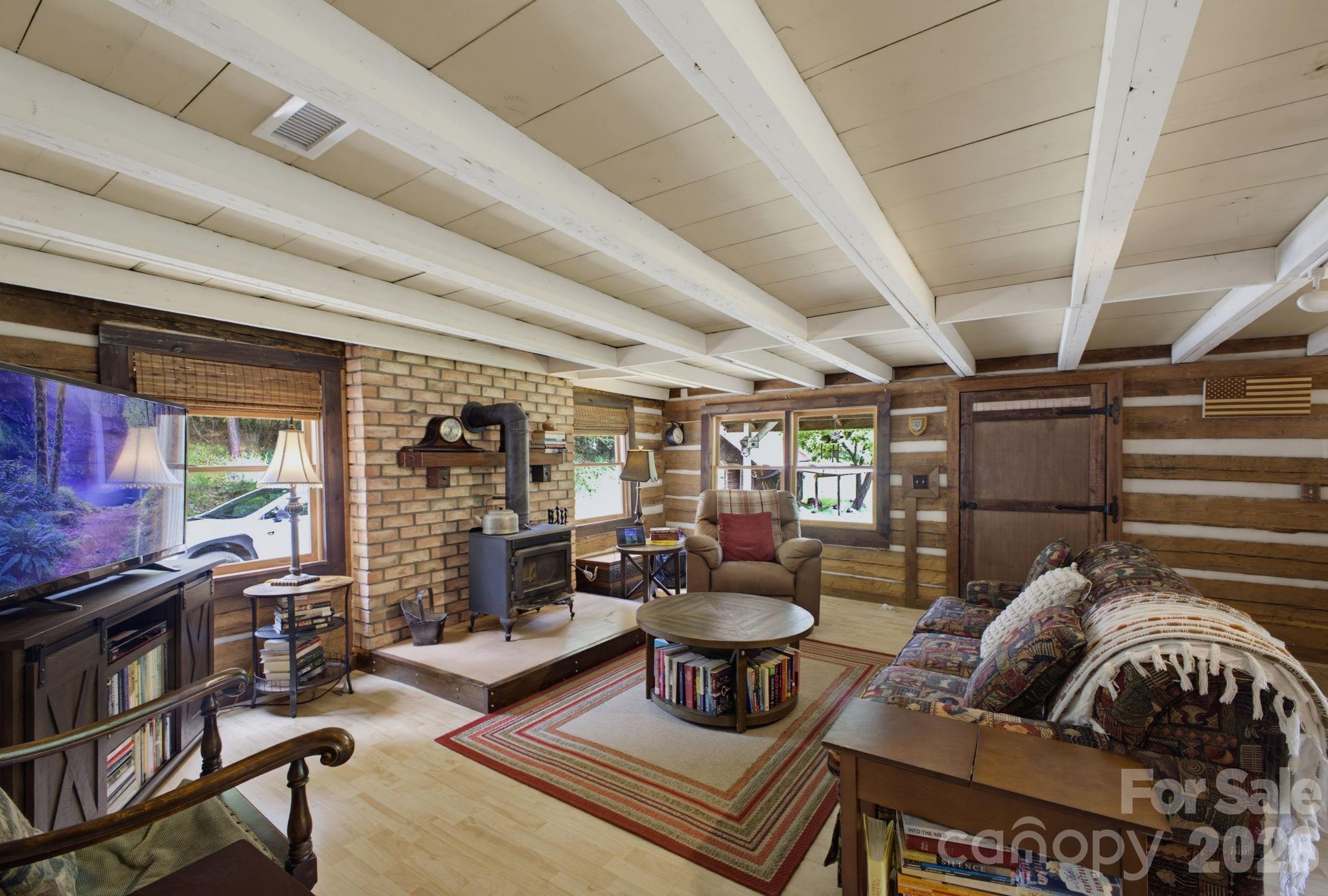 1239 W Mcguinn Road Property Photo 13