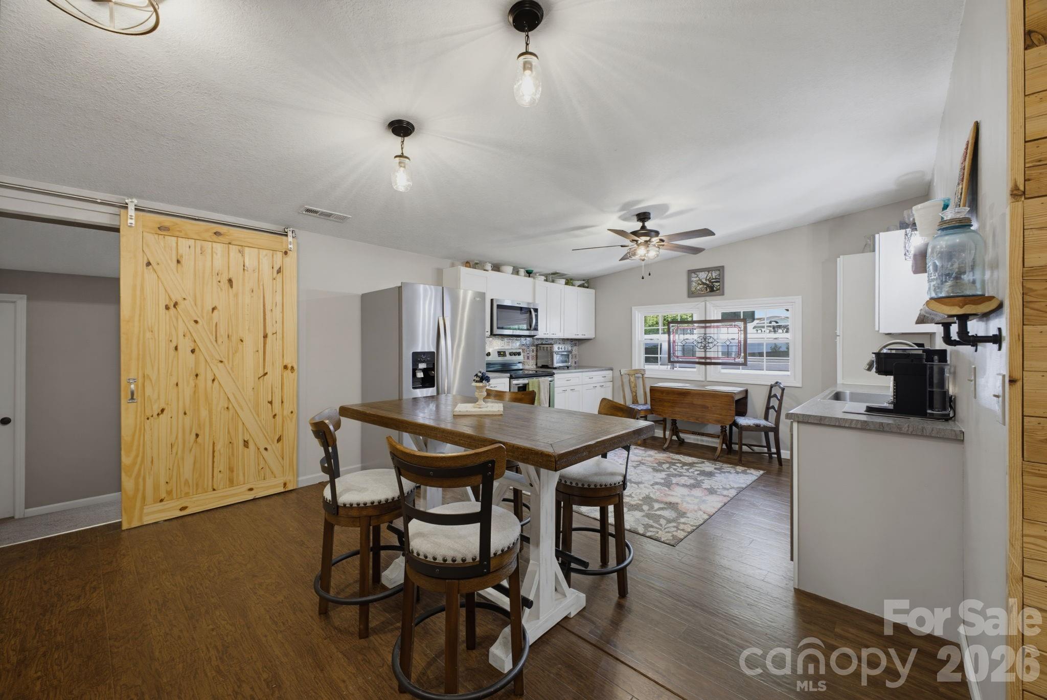1239 W Mcguinn Road Property Photo 16