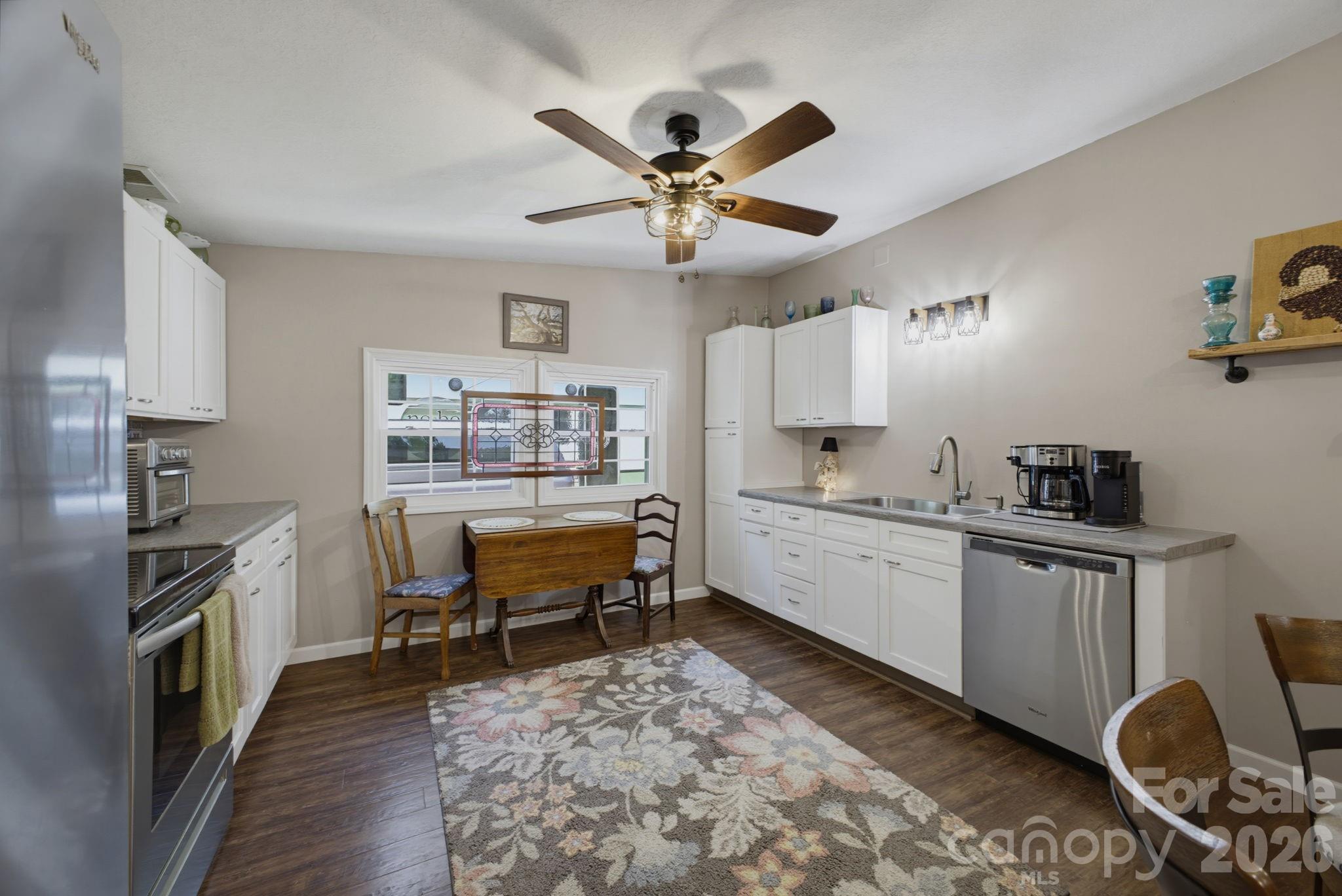 1239 W Mcguinn Road Property Photo 17