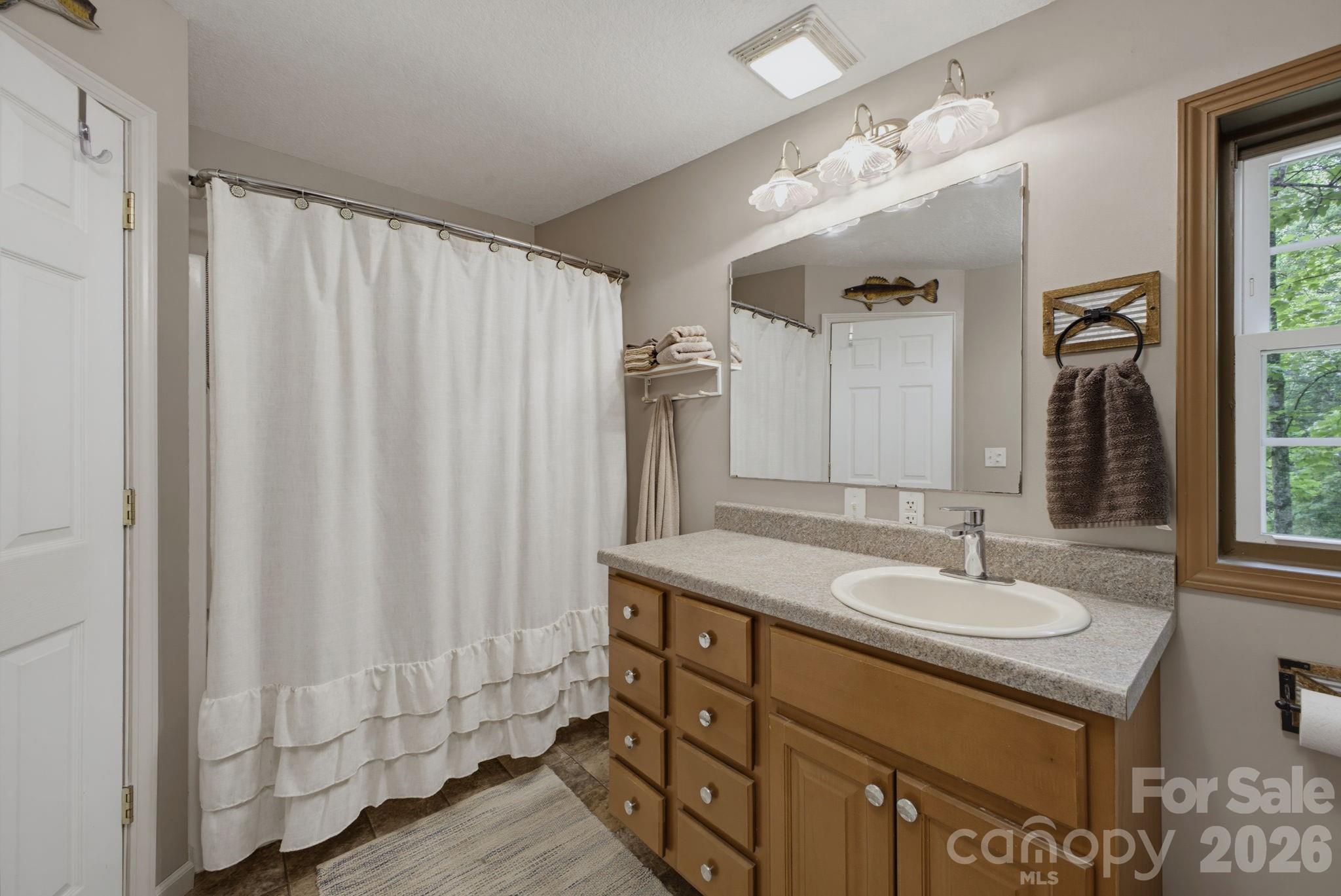 1239 W Mcguinn Road Property Photo 28