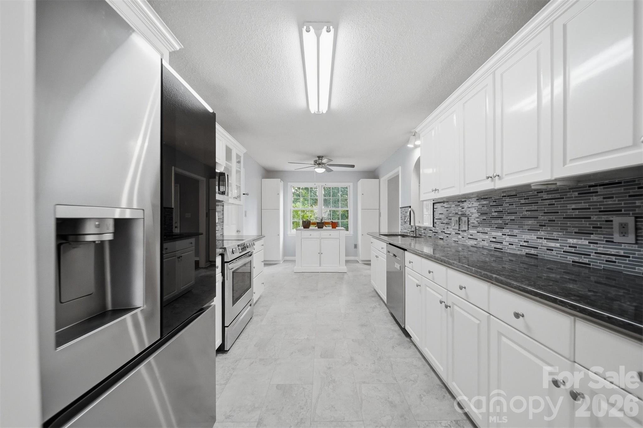 1737 9th Street Place Property Photo 6