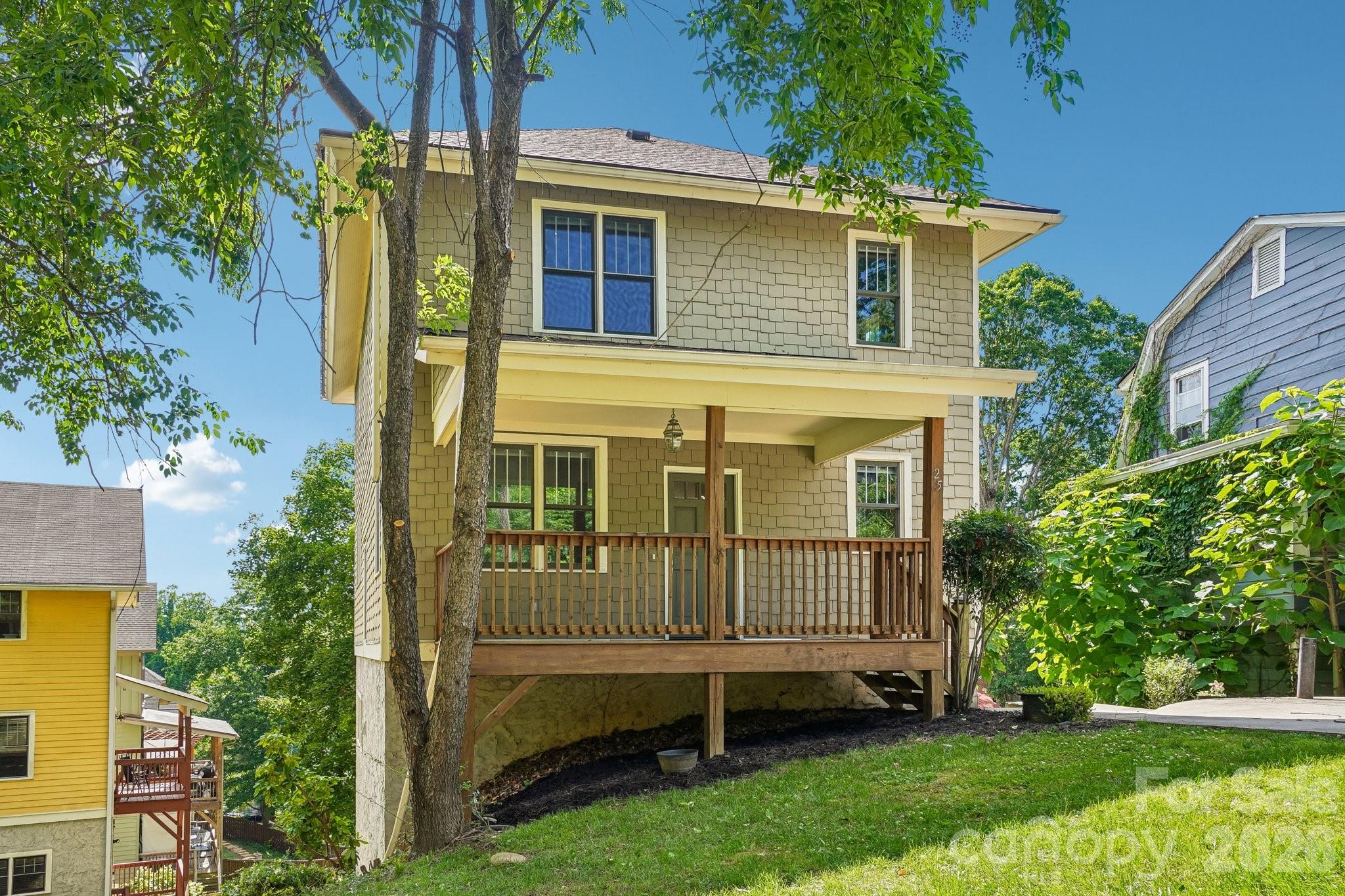 25 Houston Street Property Photo 3
