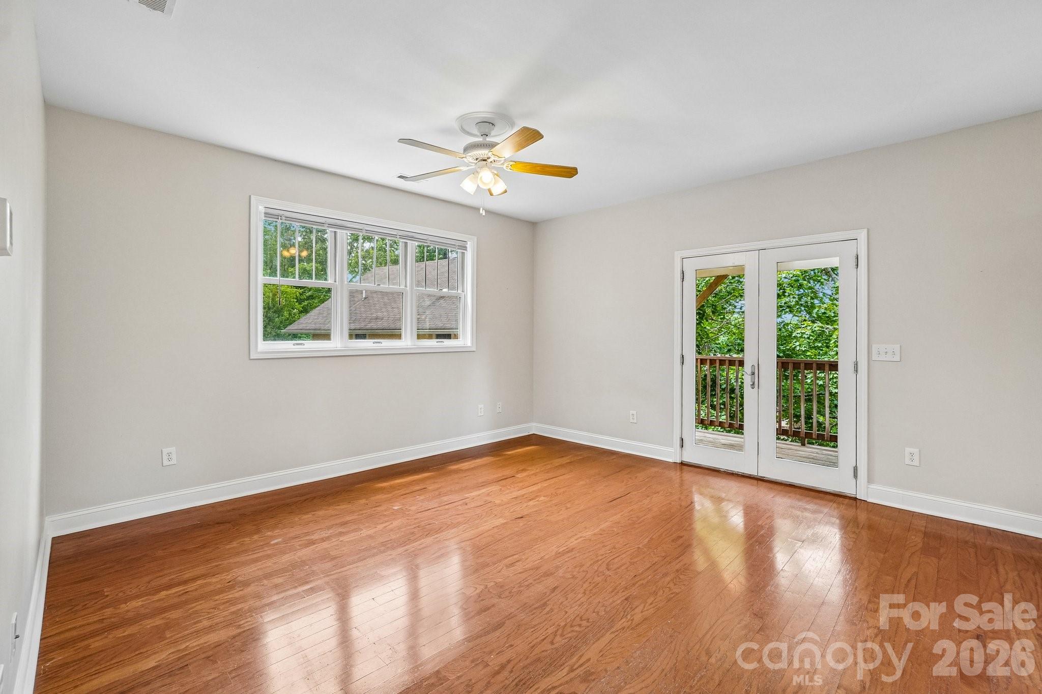 25 Houston Street Property Photo 9