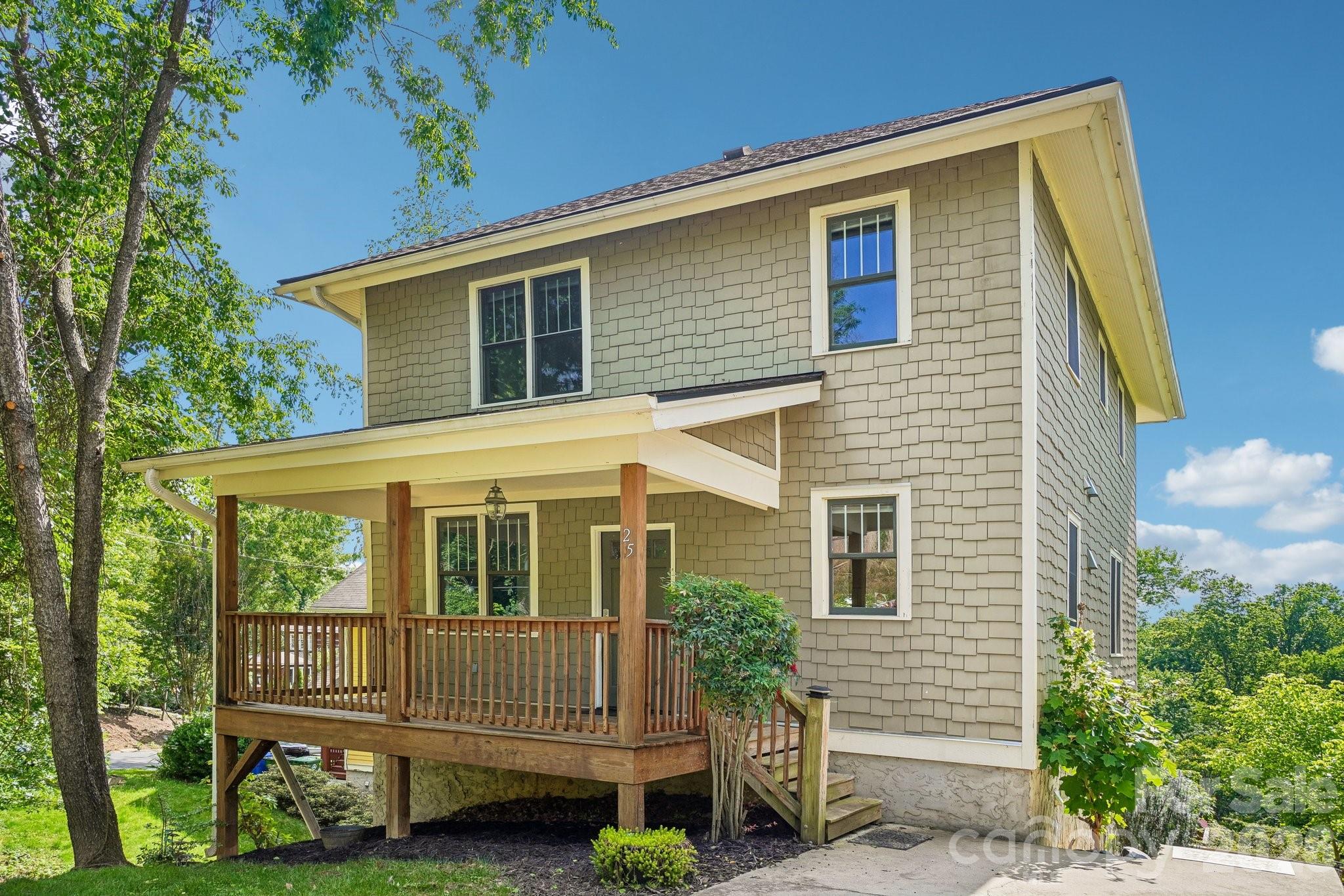 25 Houston Street Property Photo 11