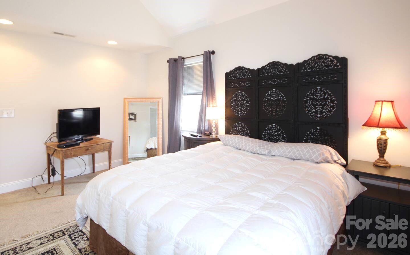 25 Houston Street Property Photo 17