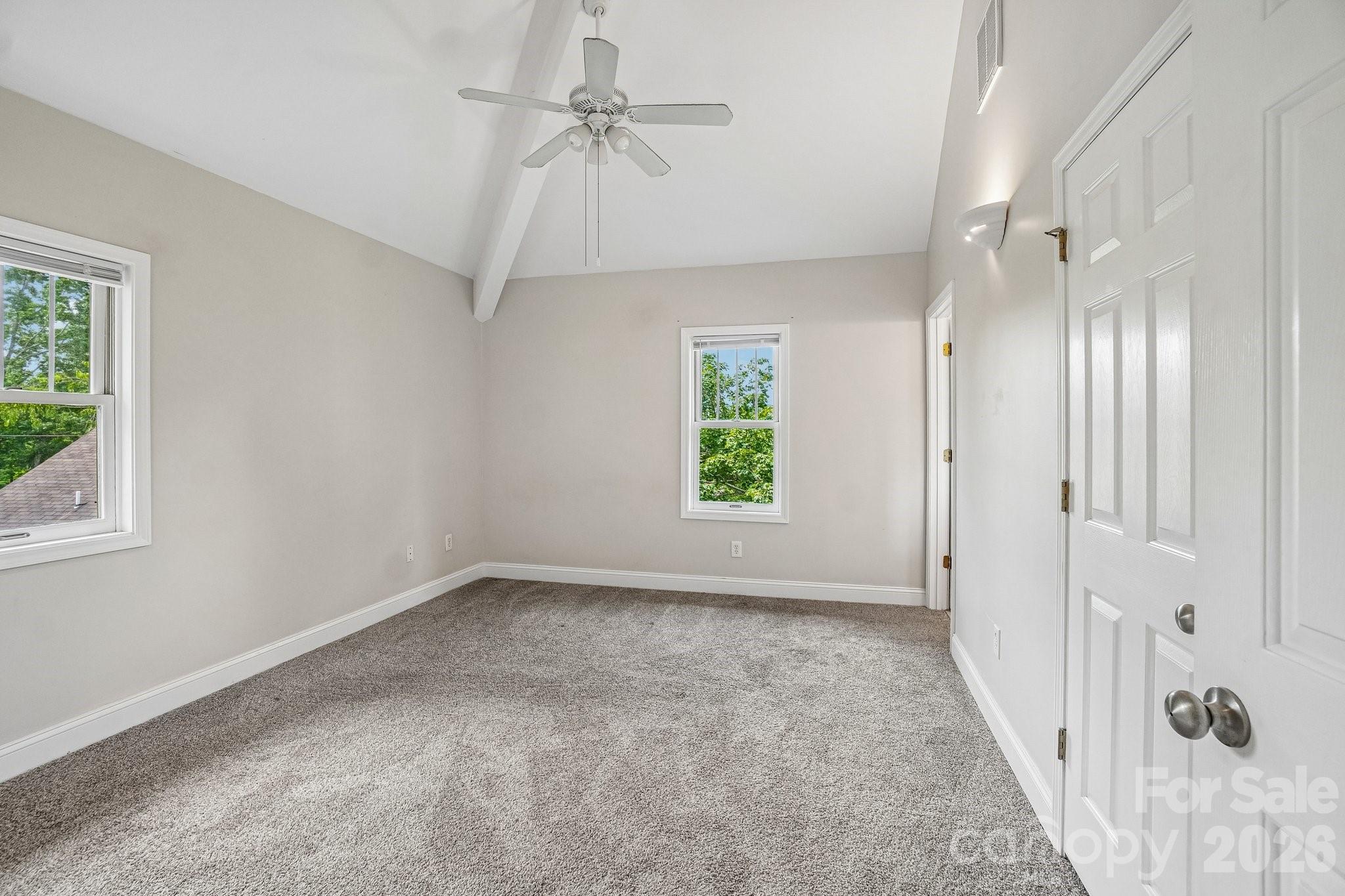 25 Houston Street Property Photo 19