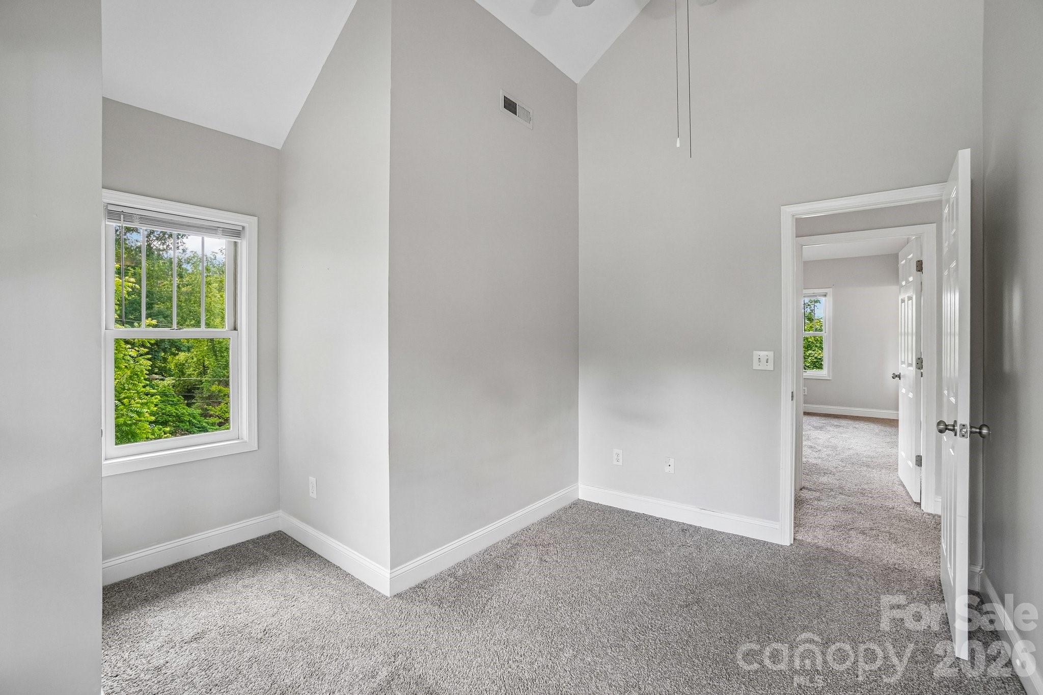25 Houston Street Property Photo 20