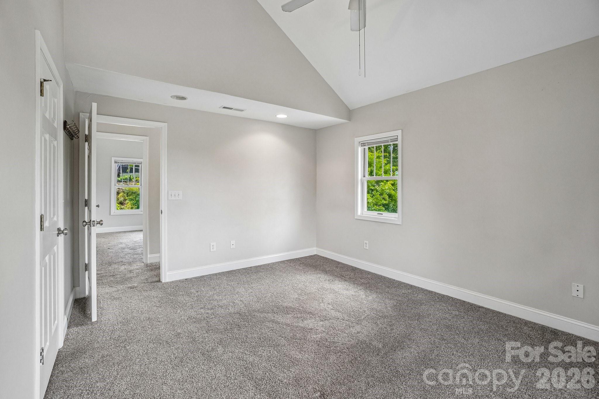 25 Houston Street Property Photo 29