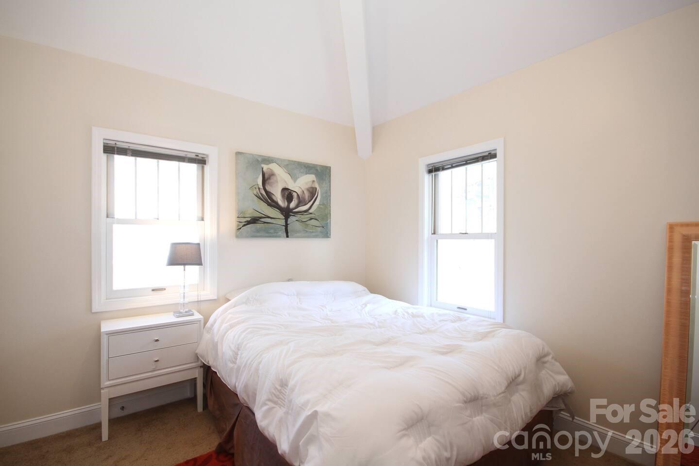 25 Houston Street Property Photo 31