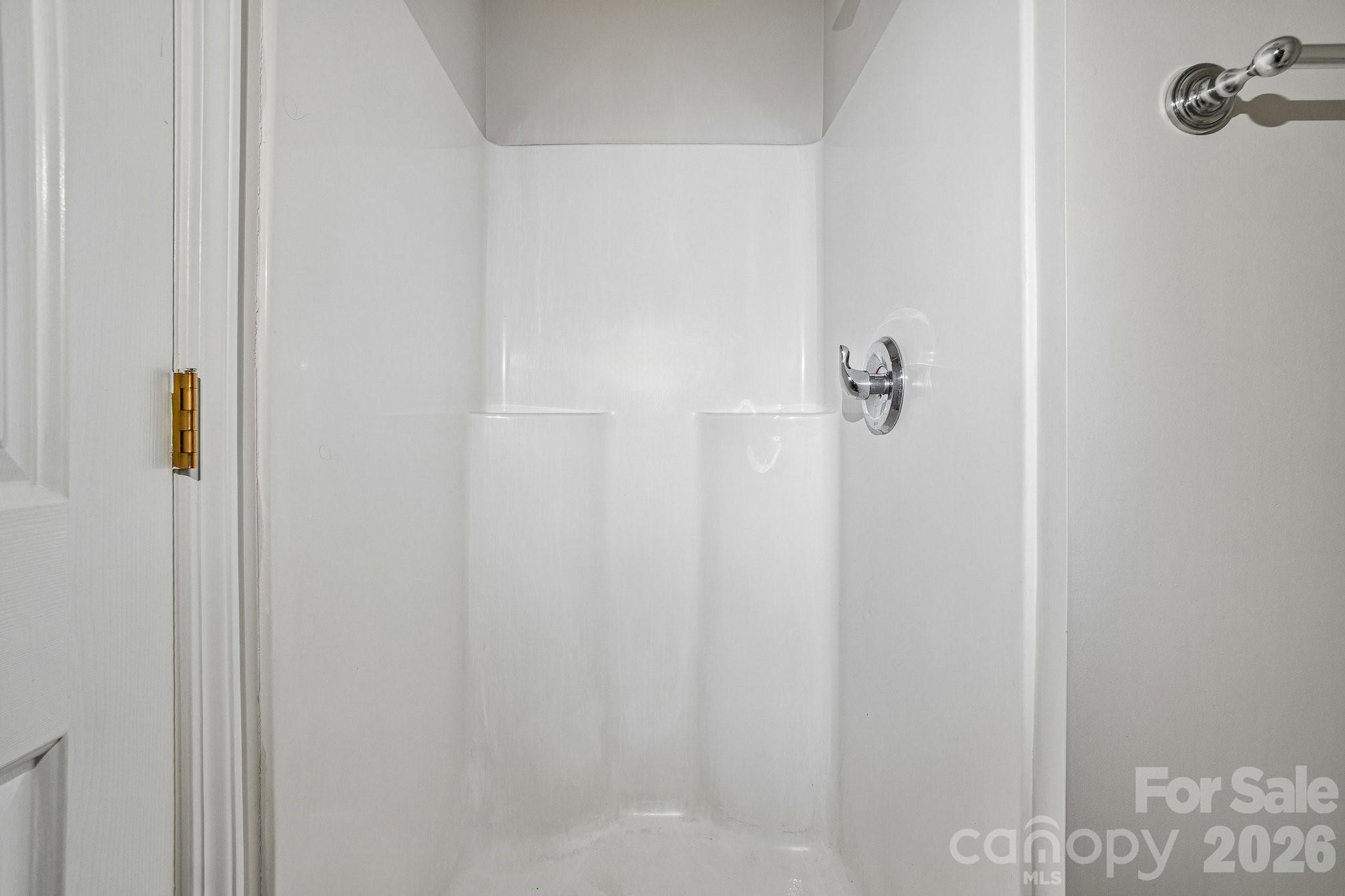 25 Houston Street Property Photo 32