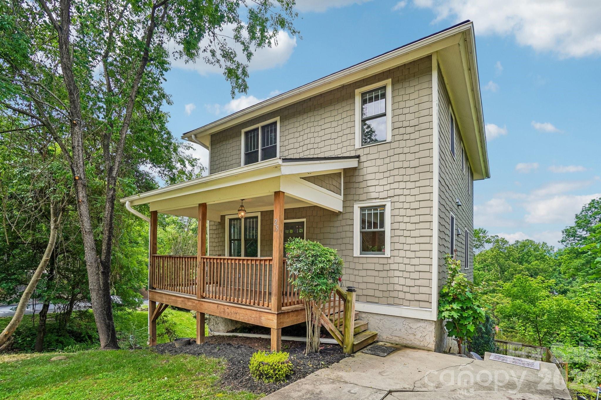 25 Houston Street Property Photo 37