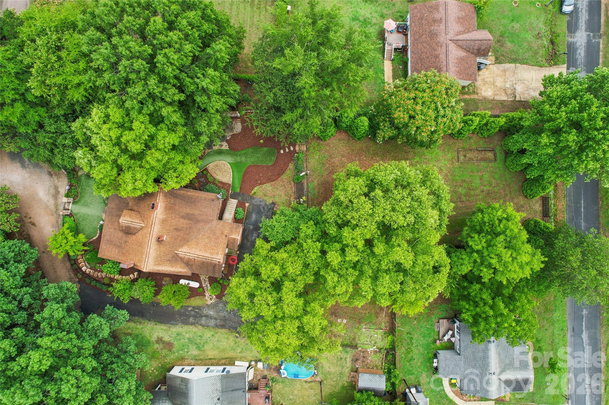 400 Alpine Street Property Photo 6