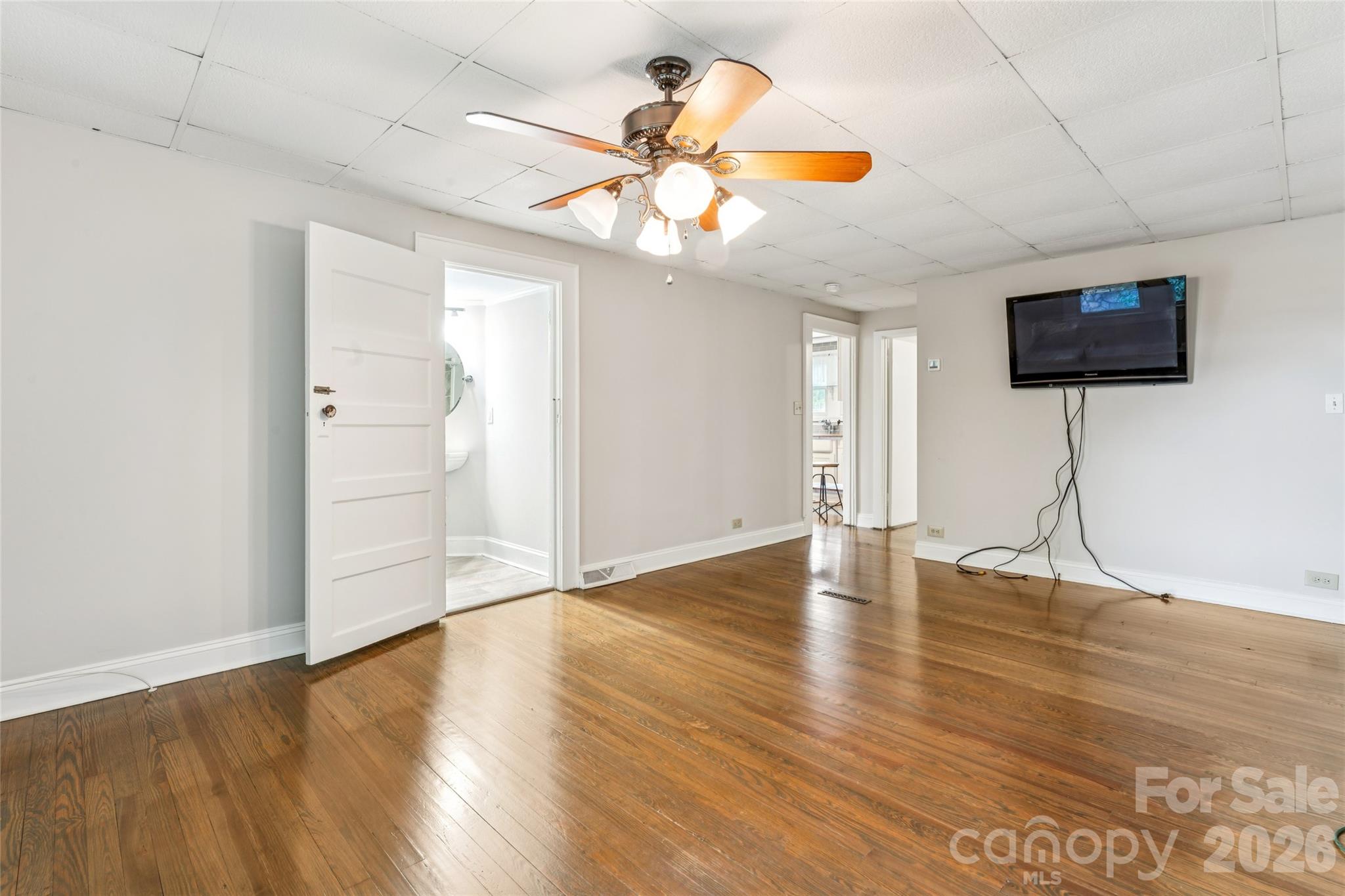 400 Alpine Street Property Photo 23