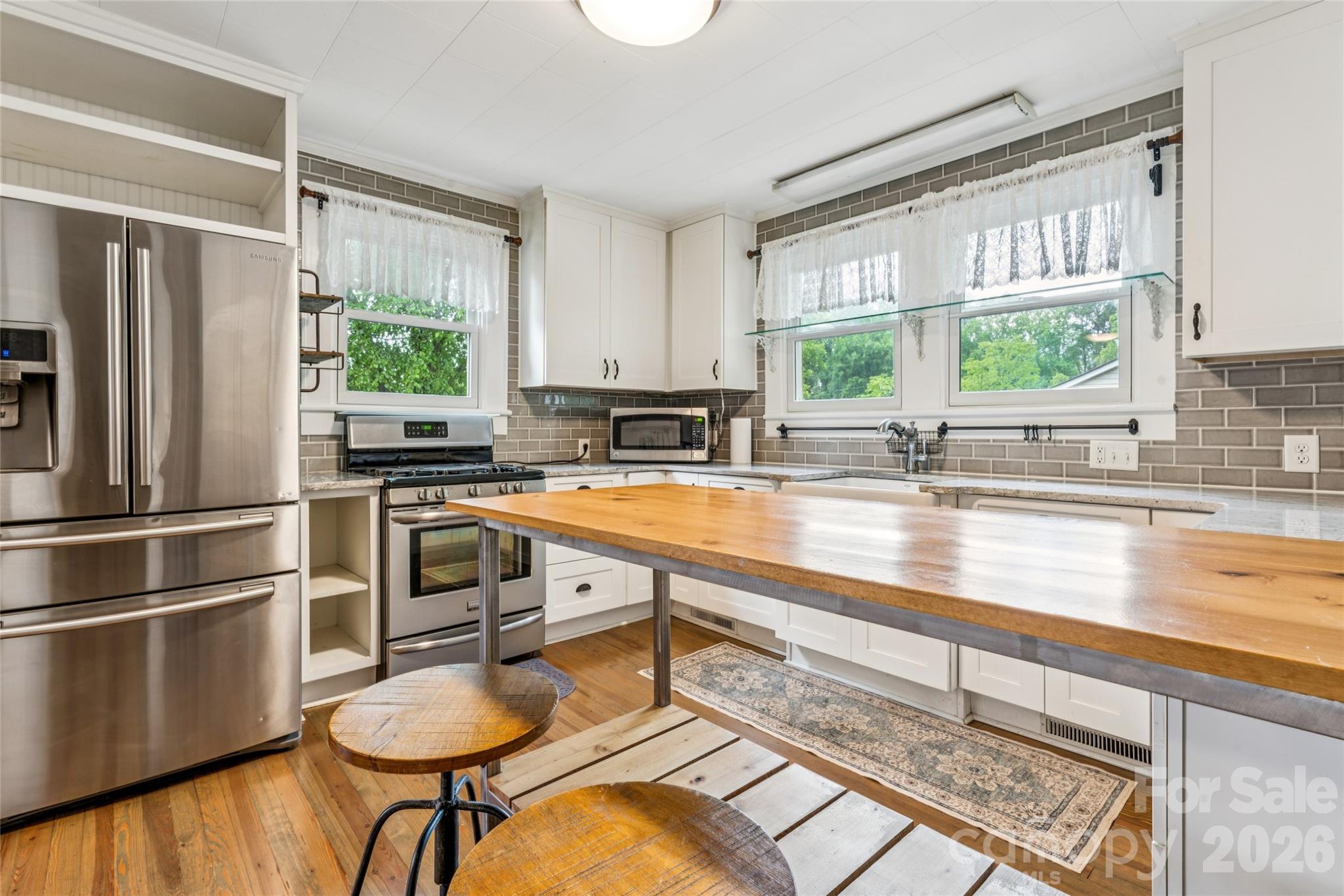 400 Alpine Street Property Photo 26
