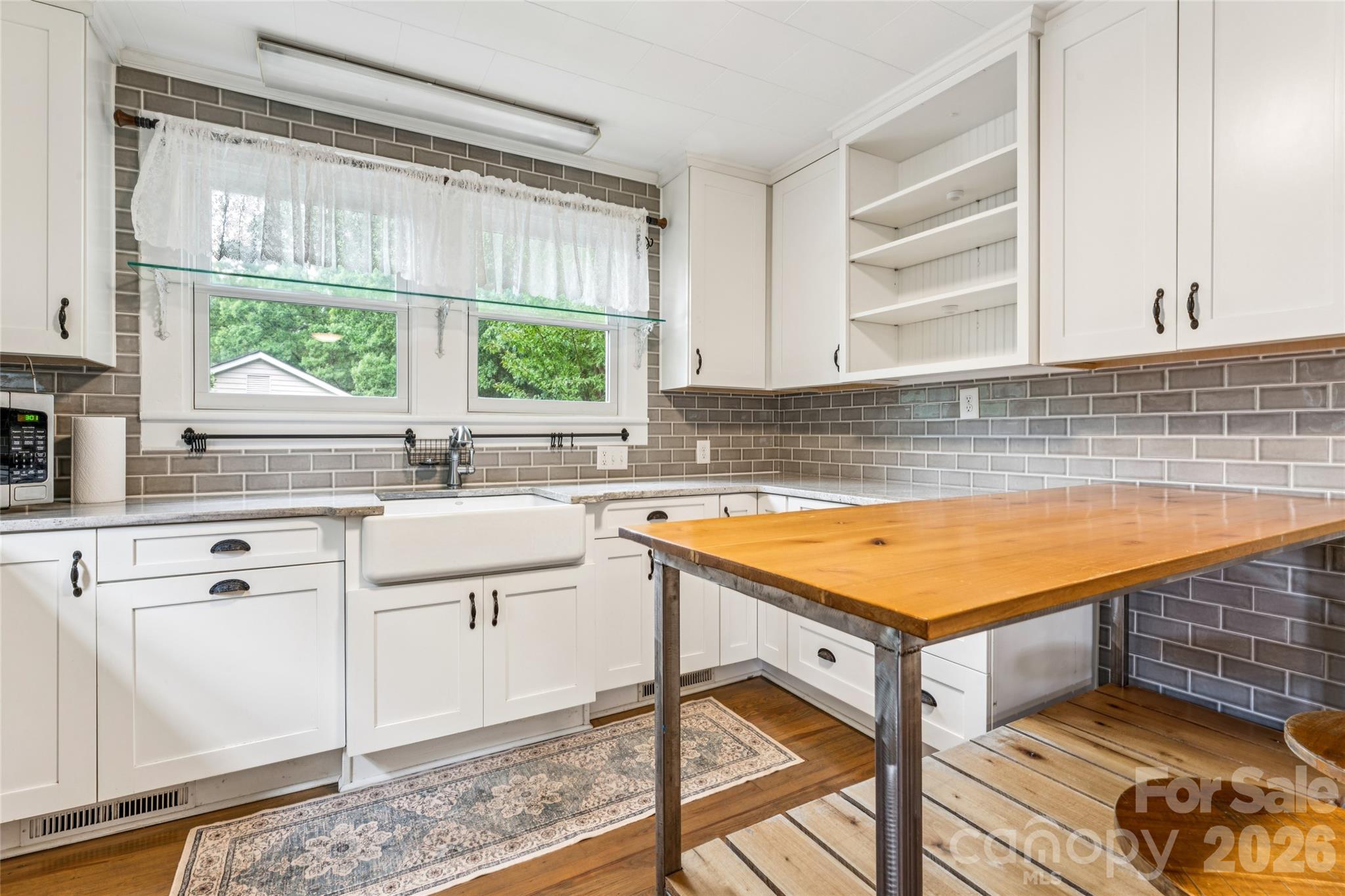 400 Alpine Street Property Photo 27