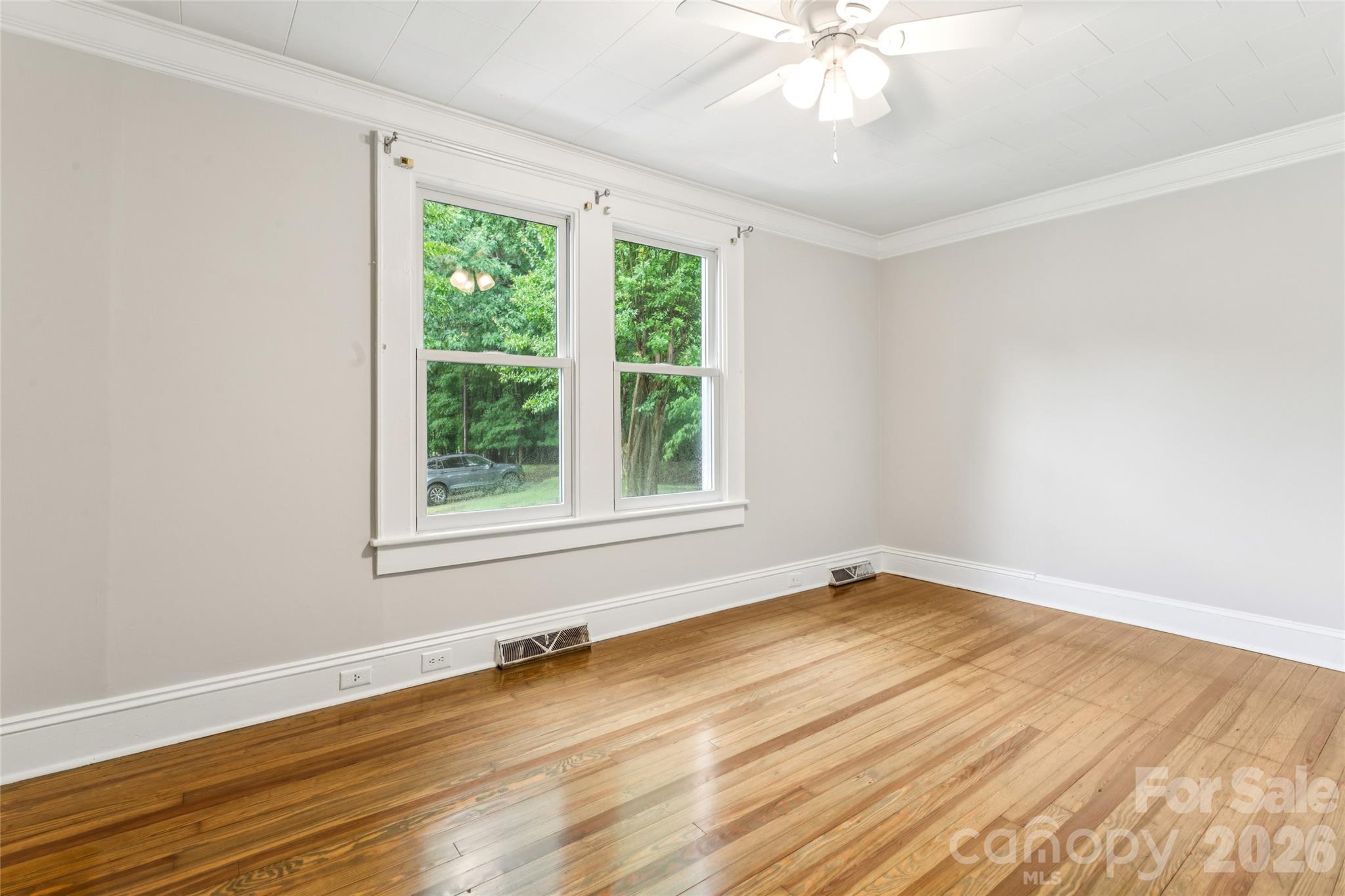 400 Alpine Street Property Photo 31