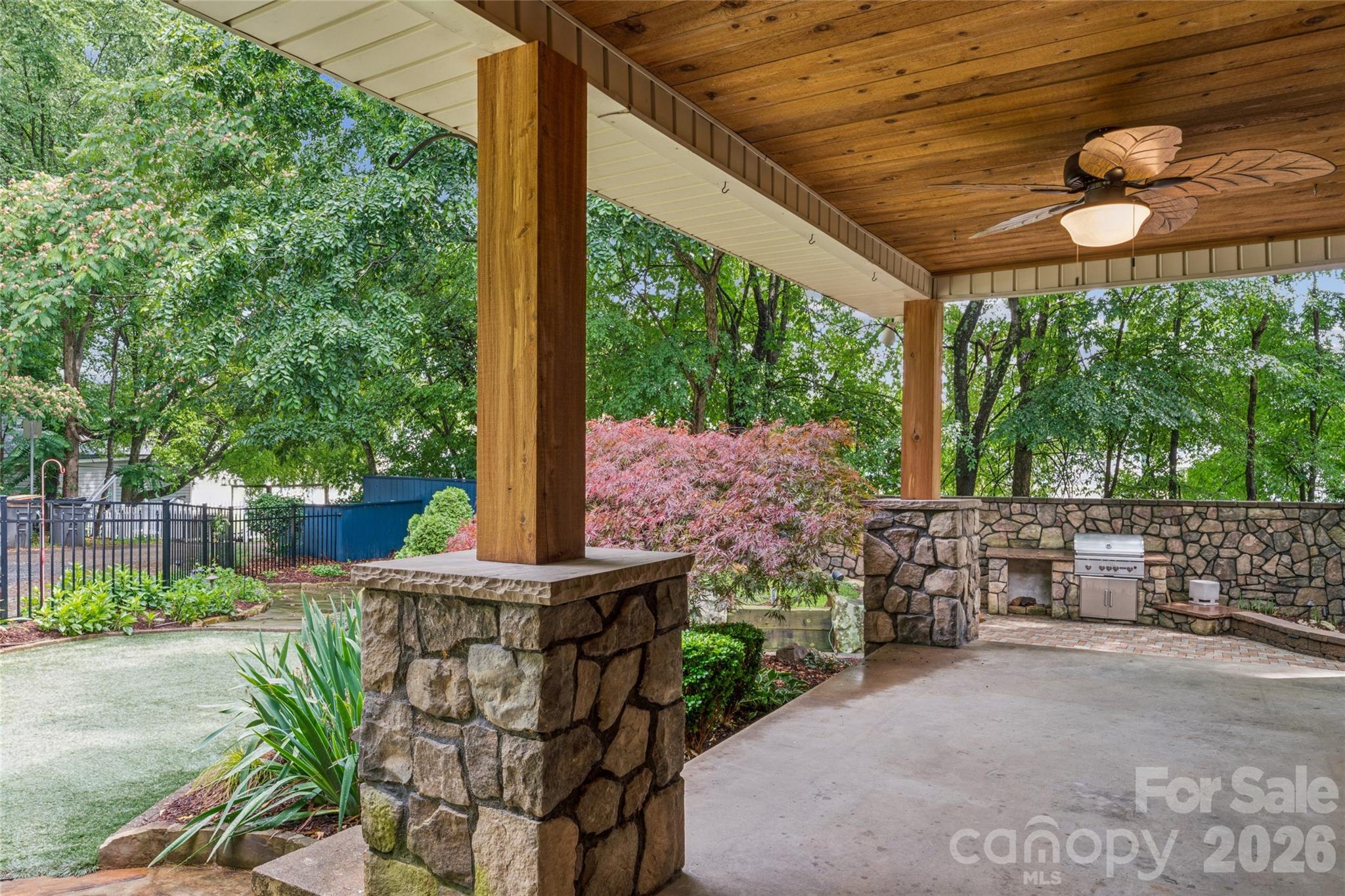 400 Alpine Street Property Photo 34