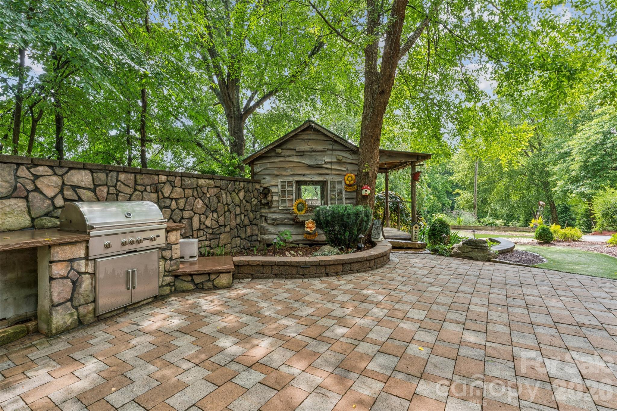 400 Alpine Street Property Photo 37
