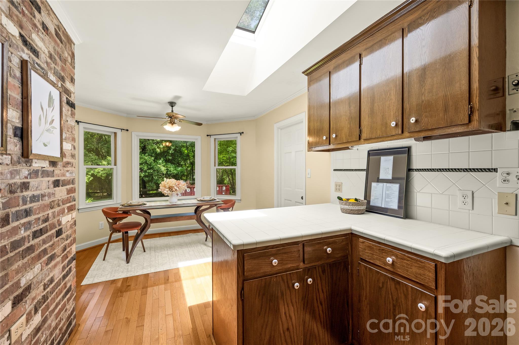 2038 Skyway Drive Property Photo 15