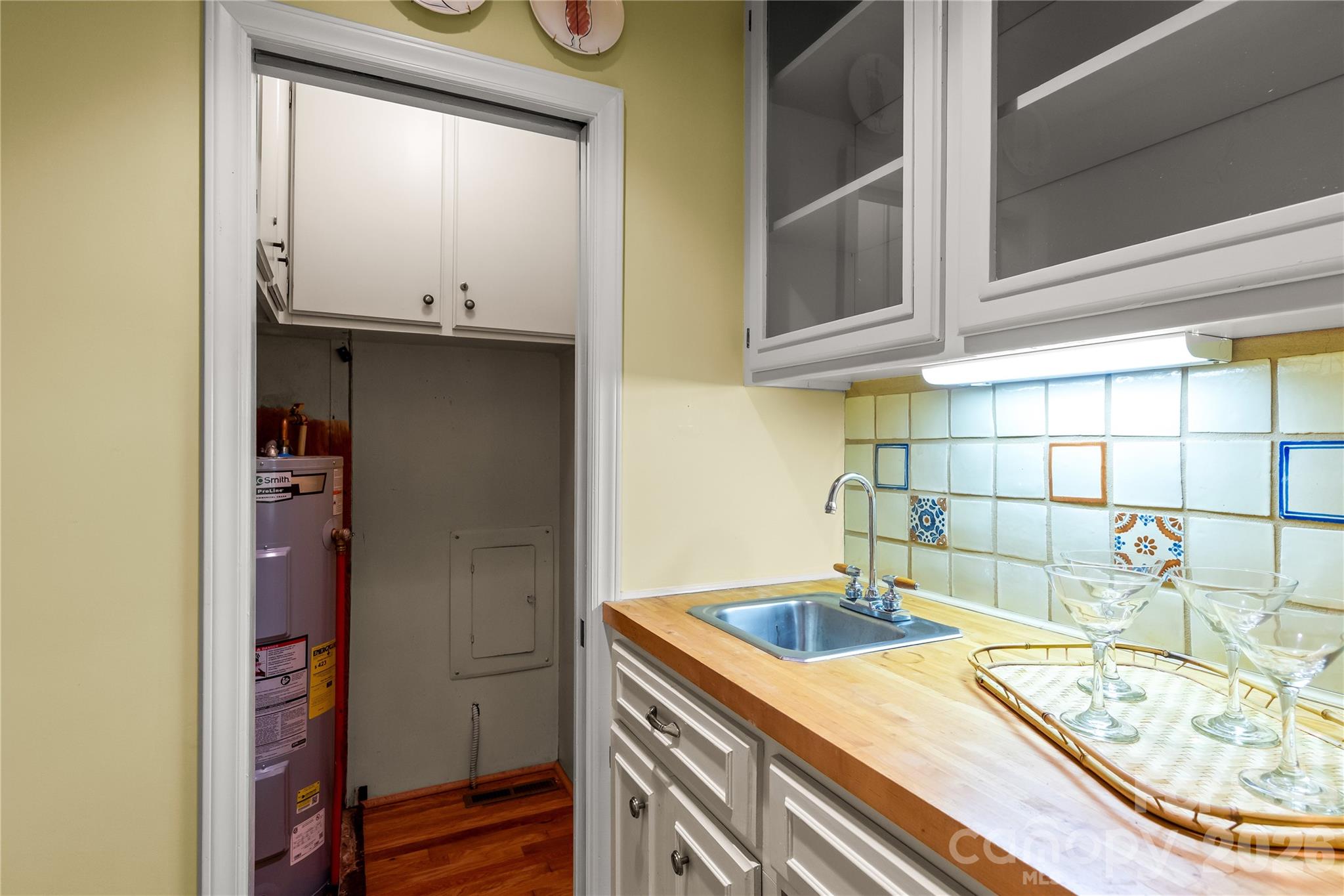 2038 Skyway Drive Property Photo 25