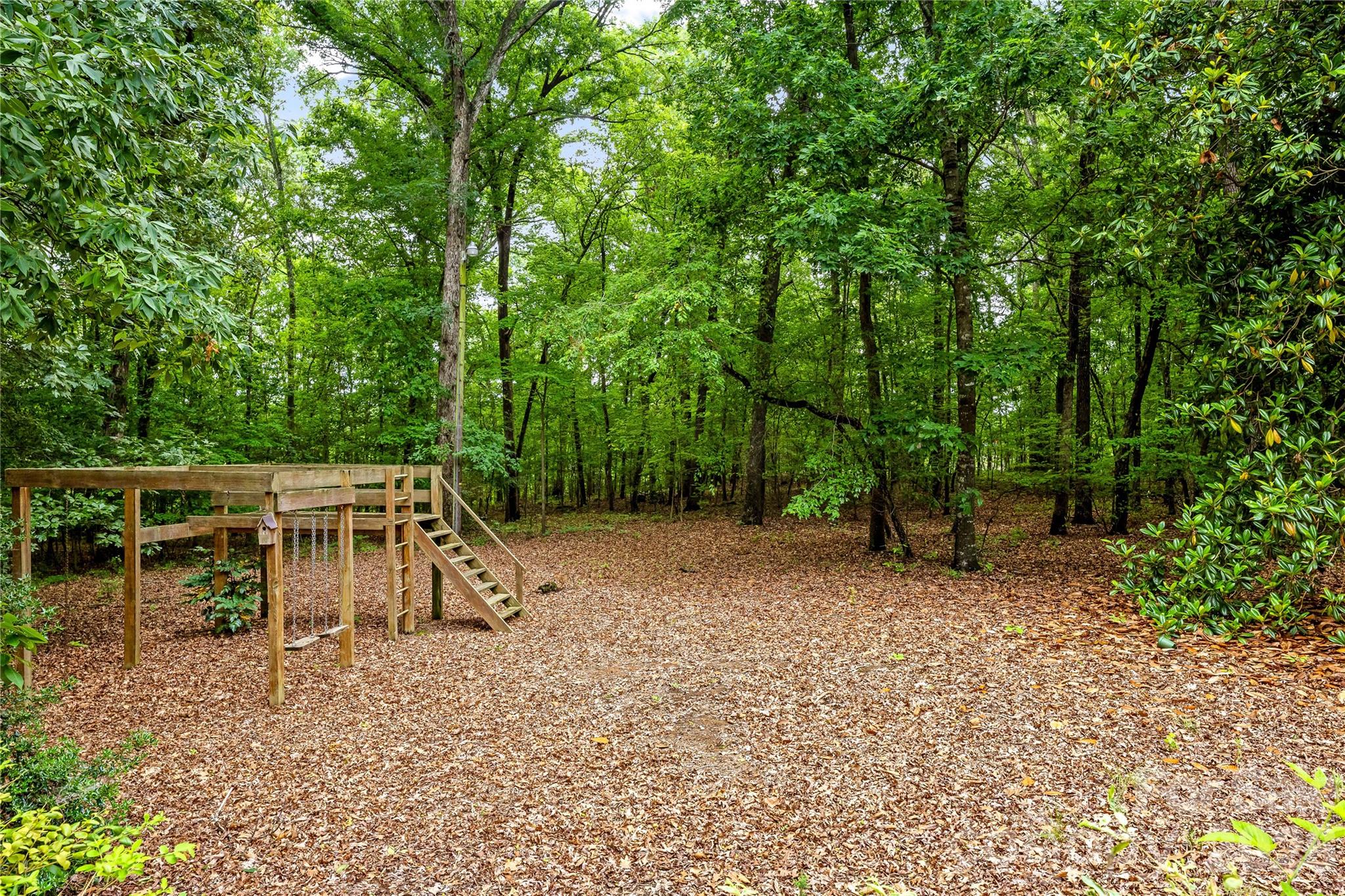 2038 Skyway Drive Property Photo 31