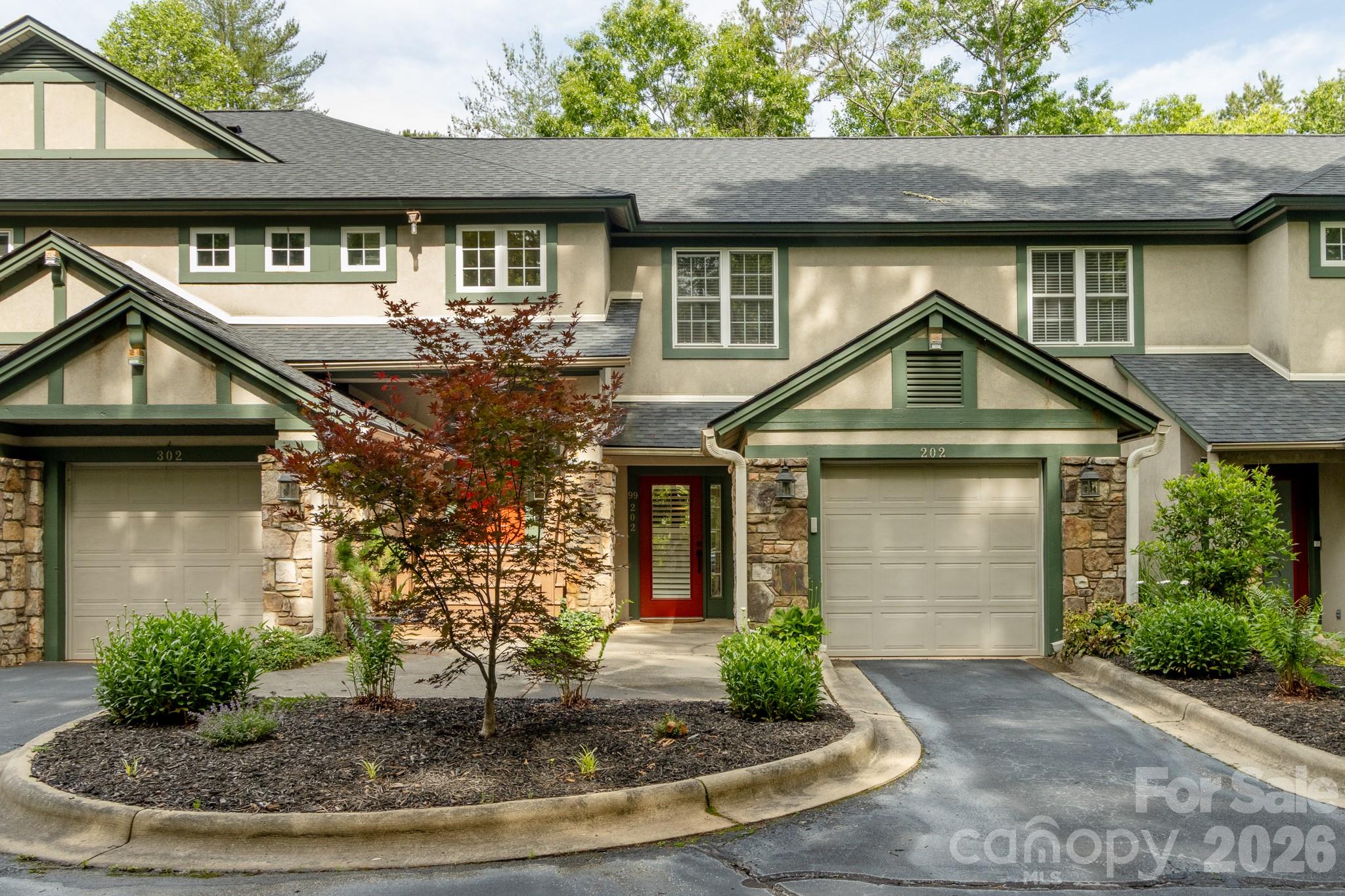 99 Ridgetop Circle 202 Property Photo 13