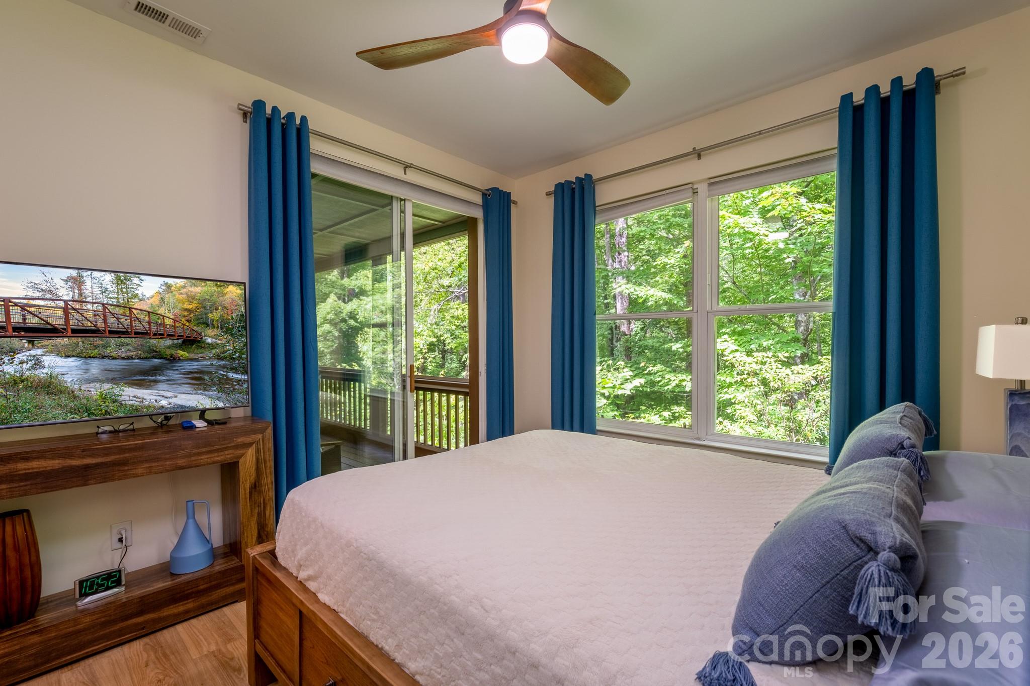 99 Ridgetop Circle 202 Property Photo 24
