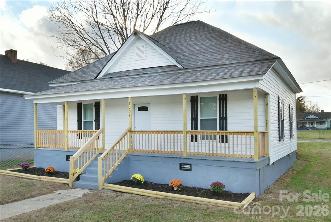 1204 4th Street Property Photo 3