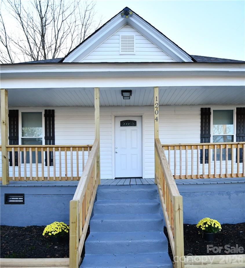 1204 4th Street Property Photo 4