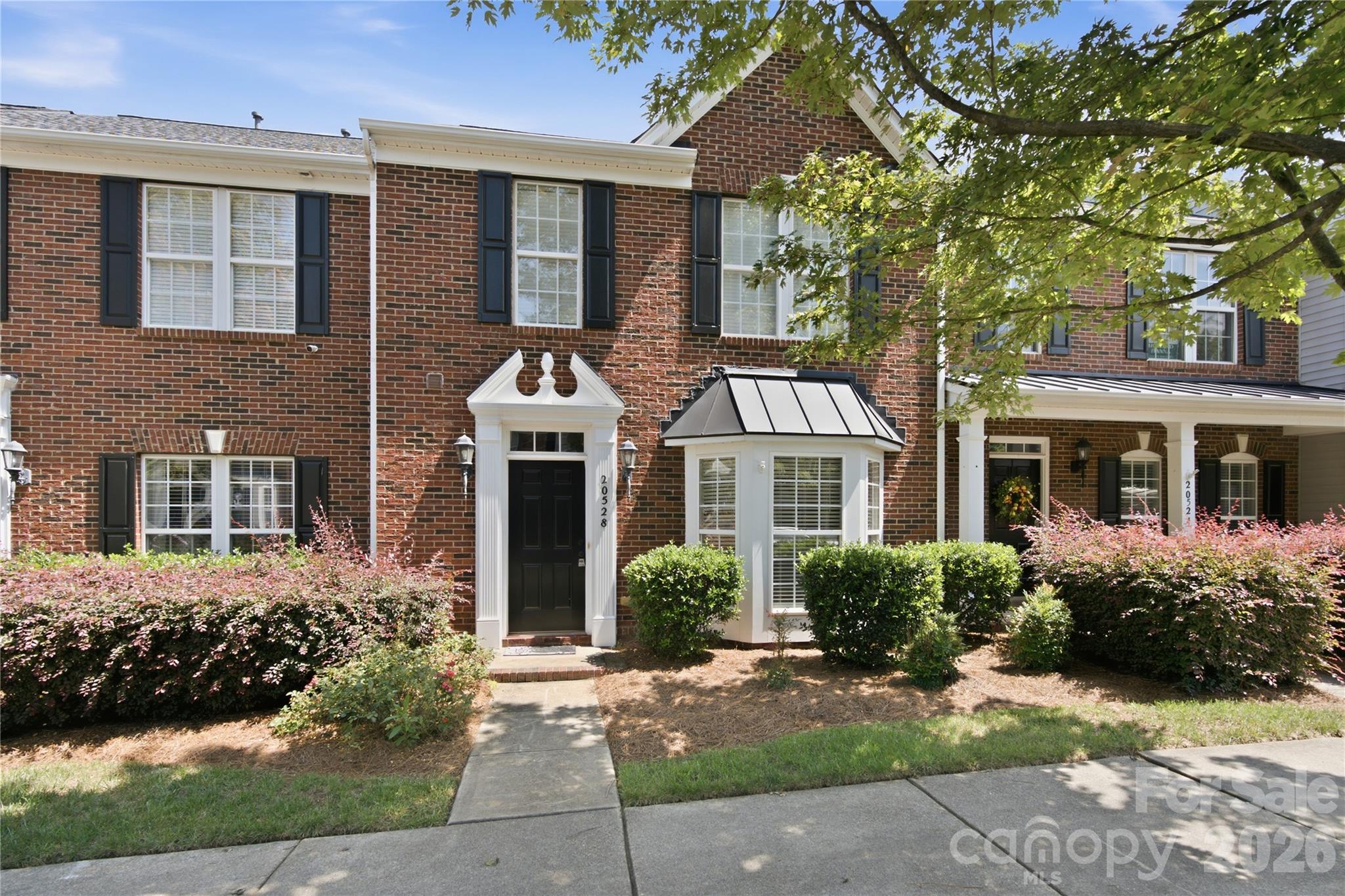 20528 Harbor View Drive Property Photo 1