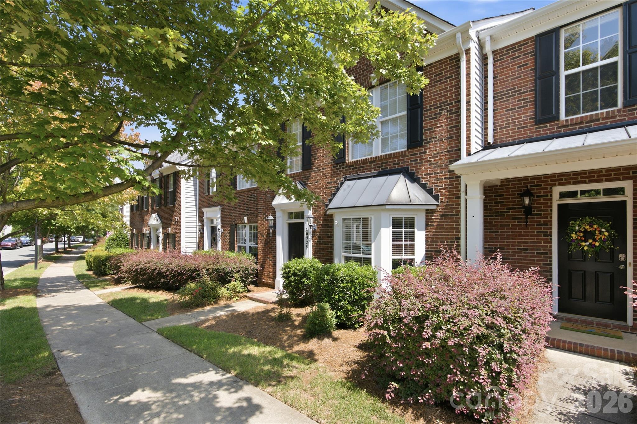 20528 Harbor View Drive Property Photo 4