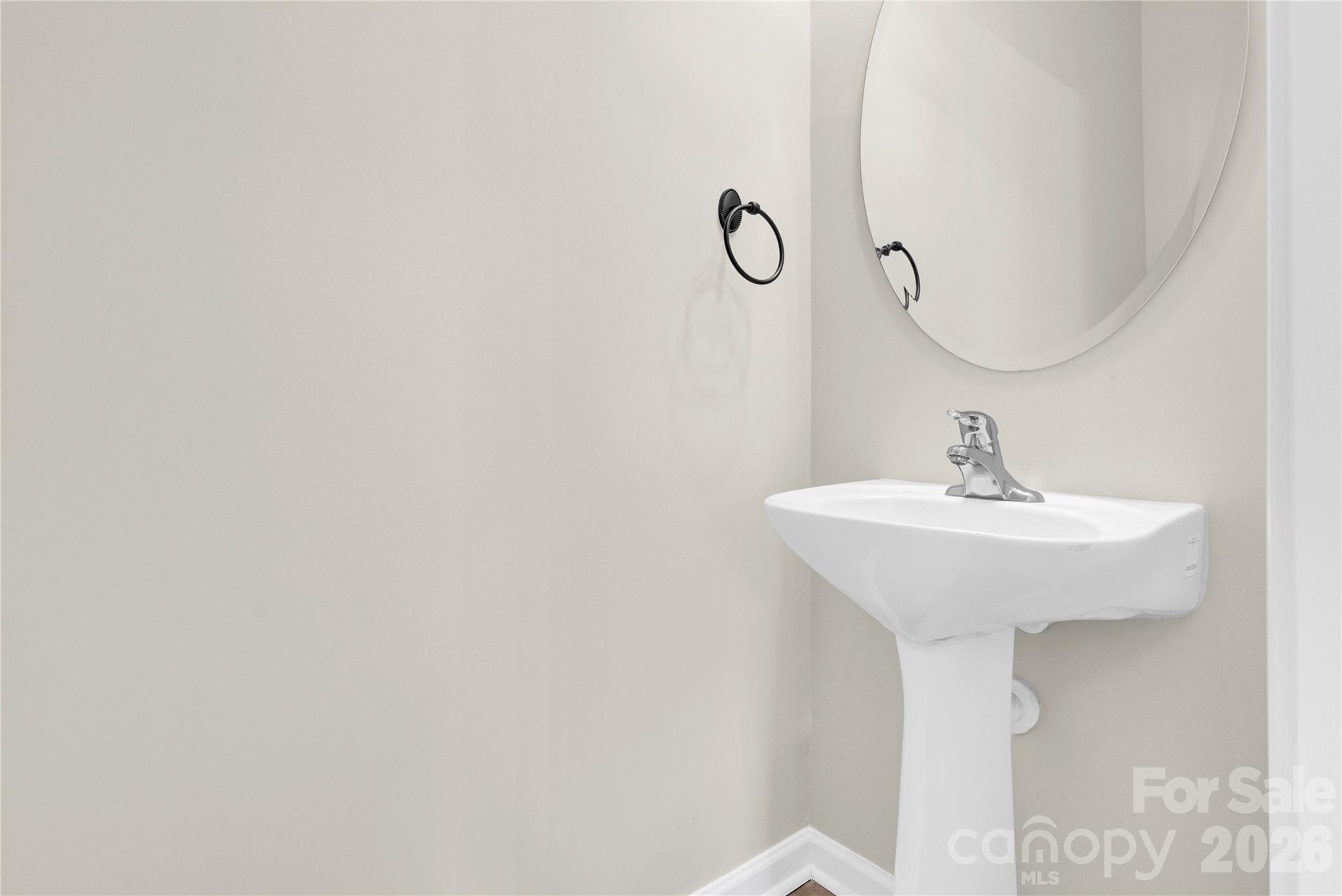 20528 Harbor View Drive Property Photo 8