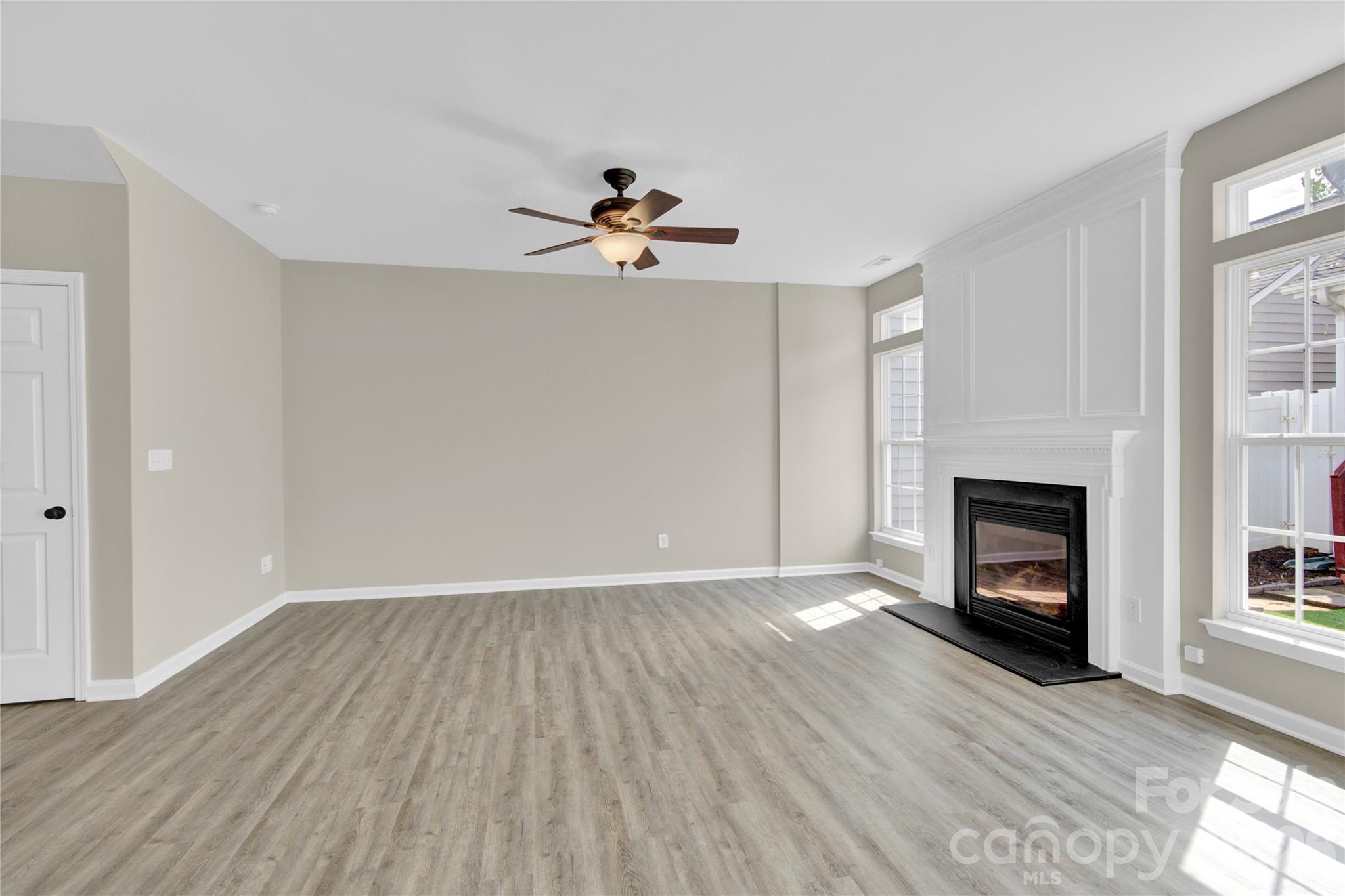 20528 Harbor View Drive Property Photo 17