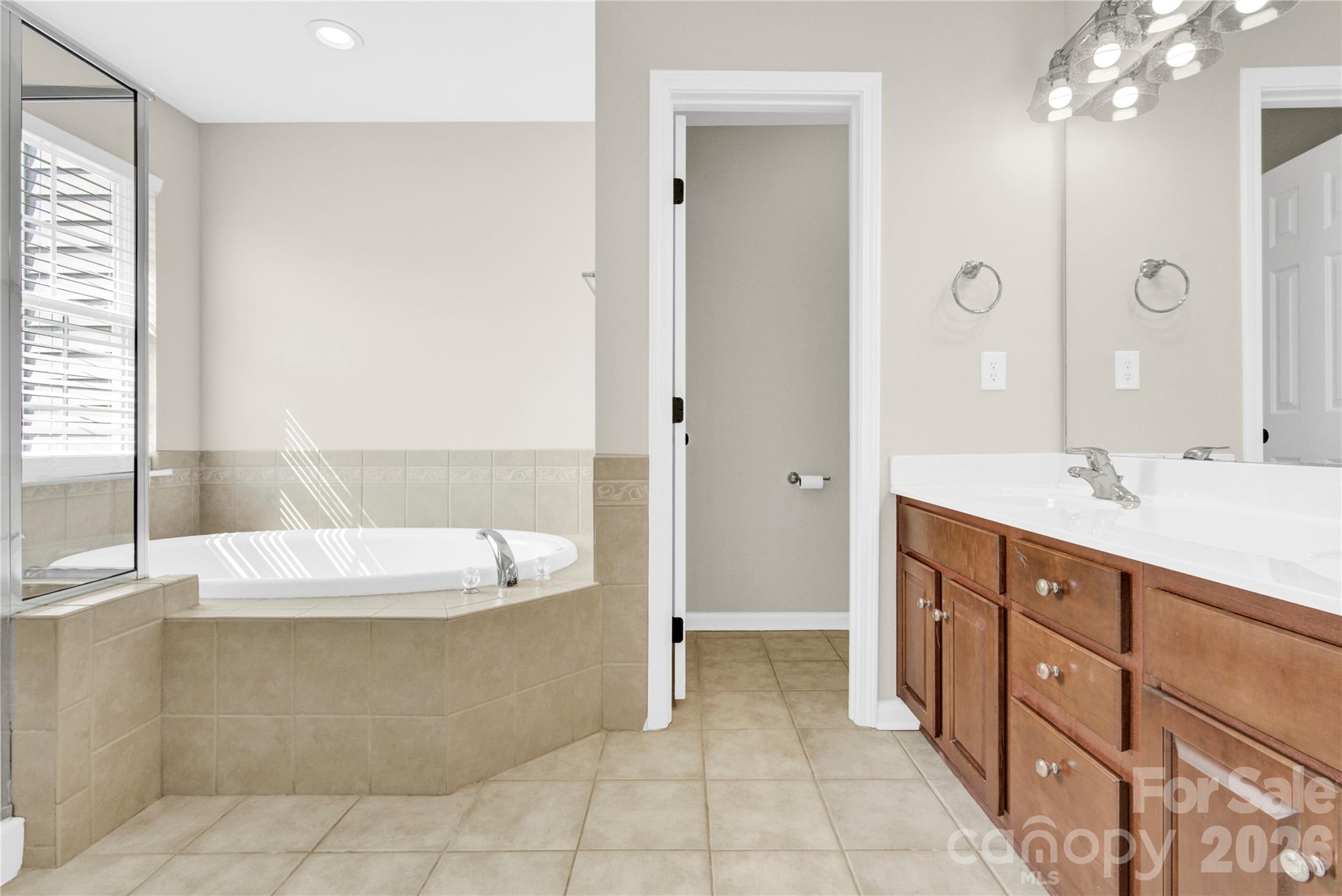 20528 Harbor View Drive Property Photo 25