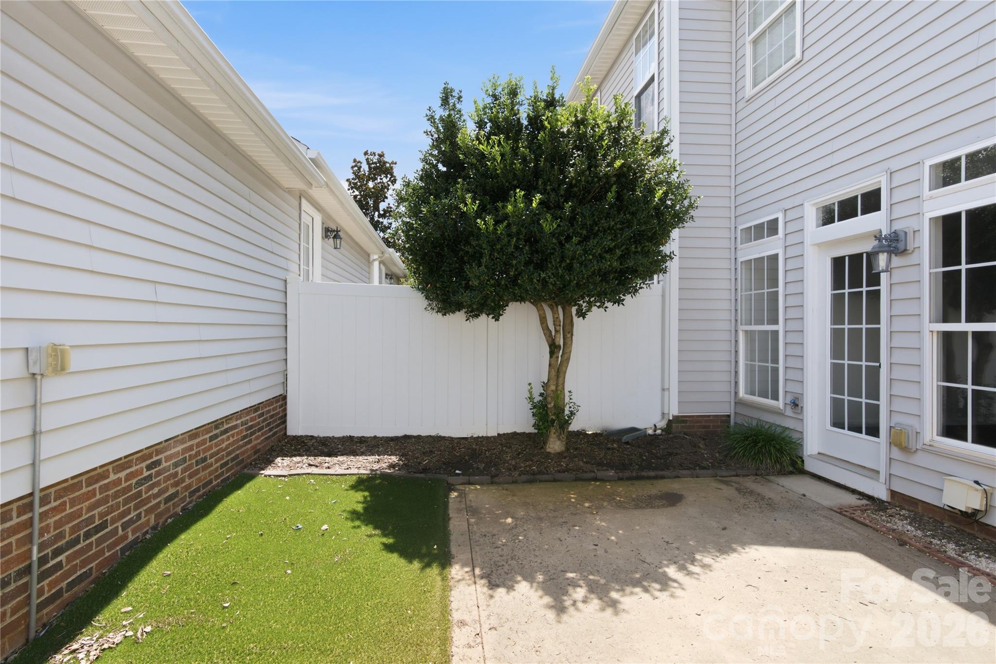 20528 Harbor View Drive Property Photo 35