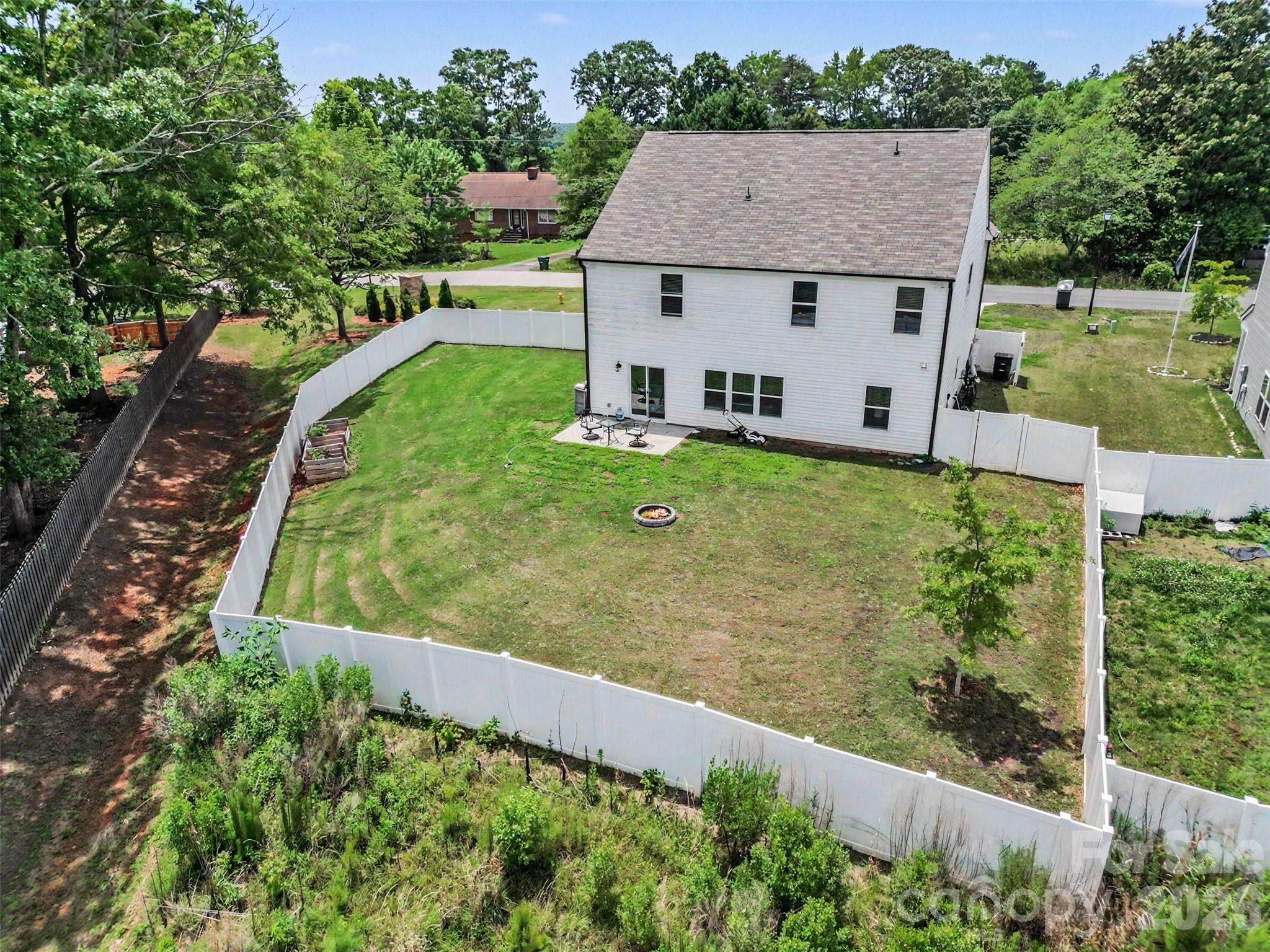 2334 Waverly Drive Property Photo 30