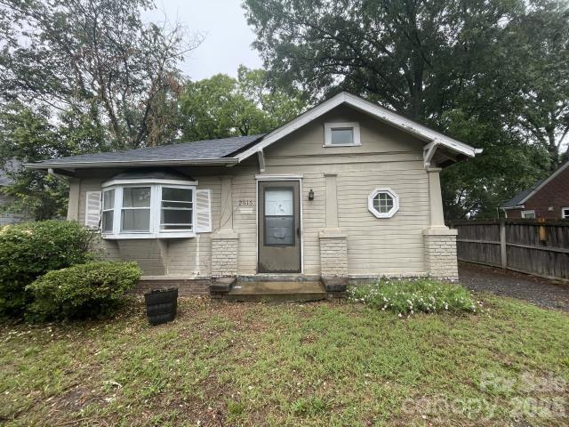 2616 Holton Avenue Property Photo 1