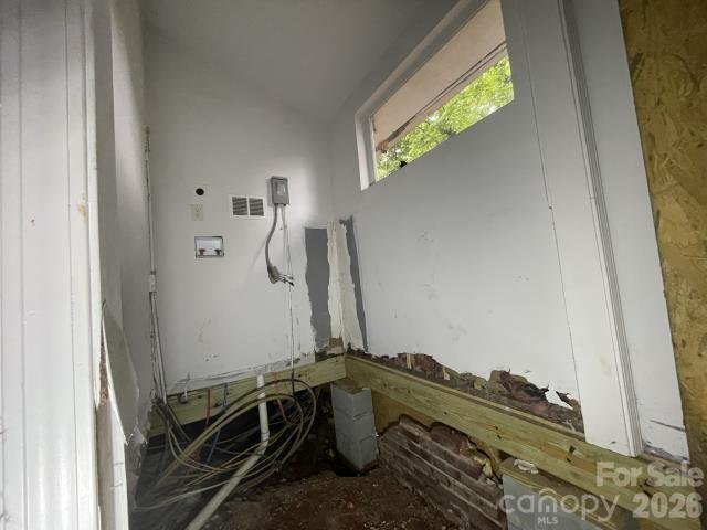 2616 Holton Avenue Property Photo 4