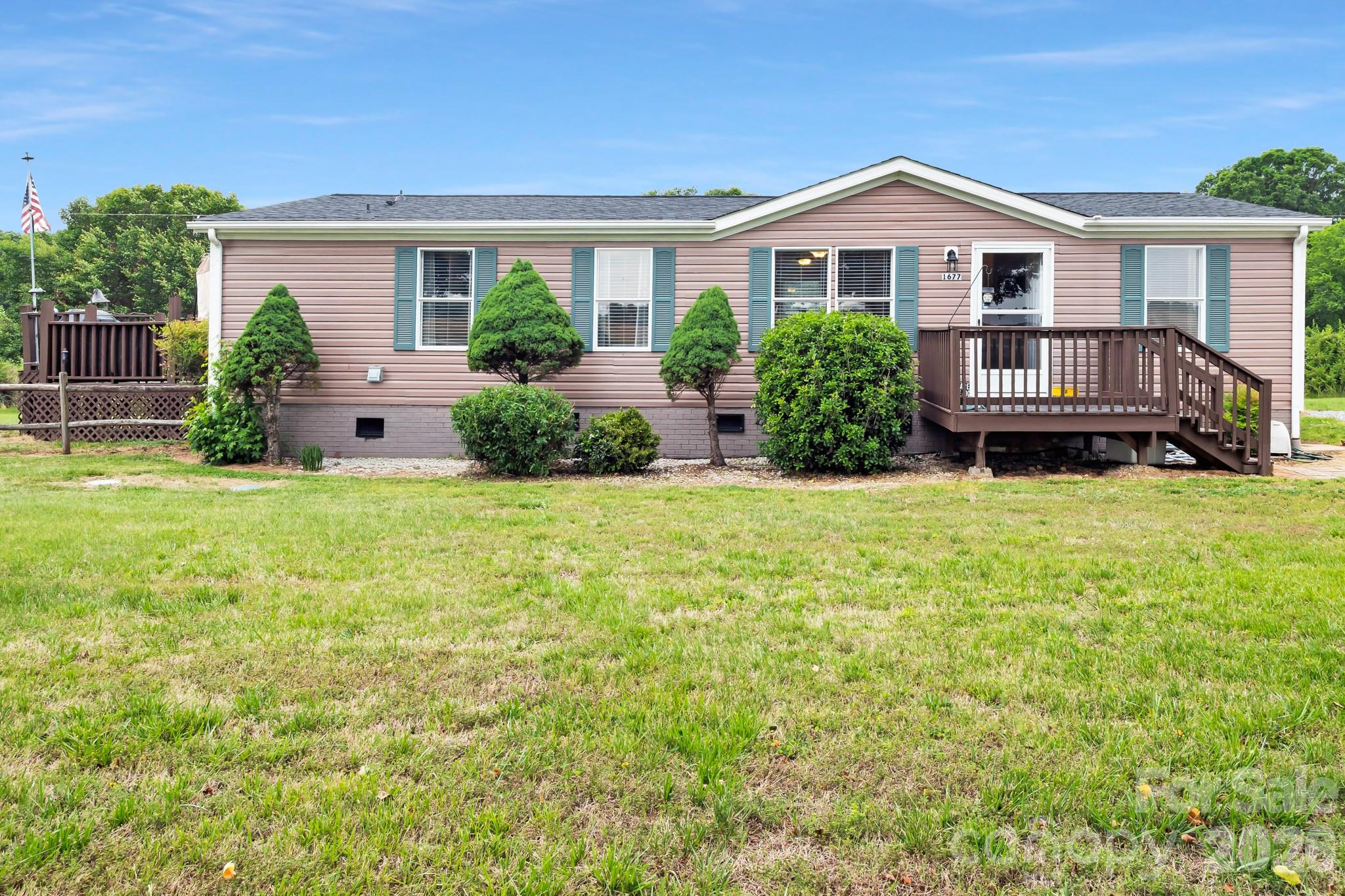 1677 Jennings Road Property Photo 2