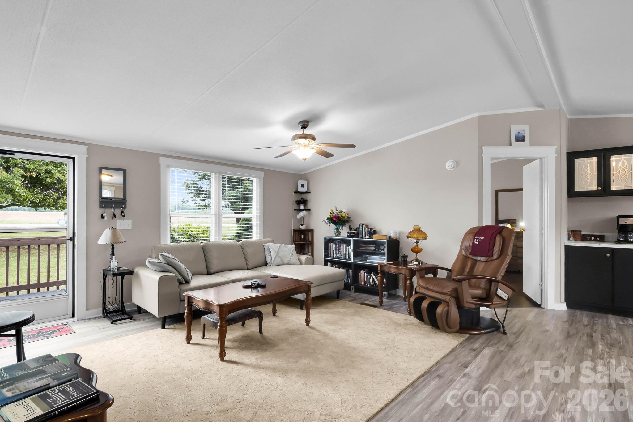 1677 Jennings Road Property Photo 9
