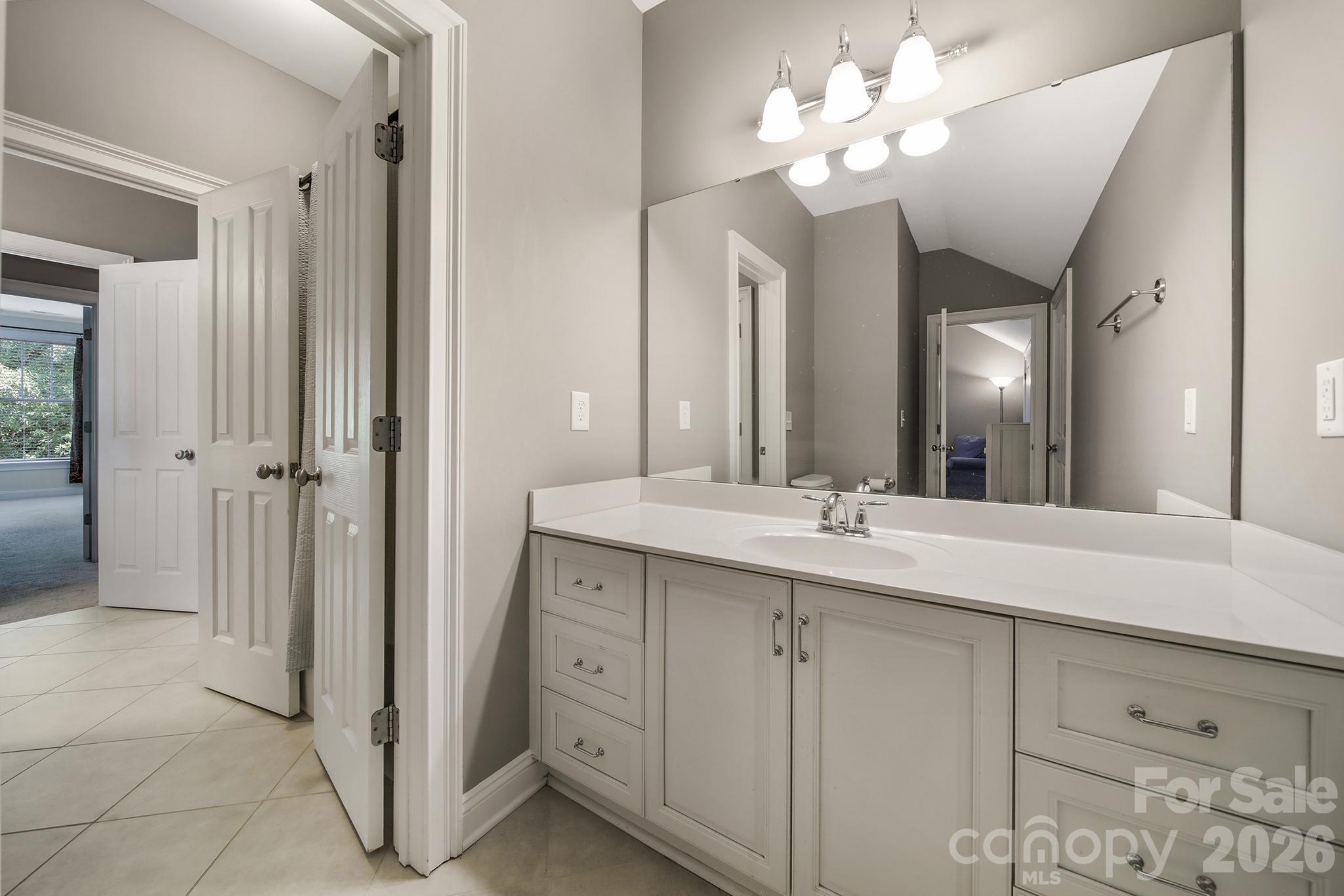 1075 Gardenia Street Property Photo 33